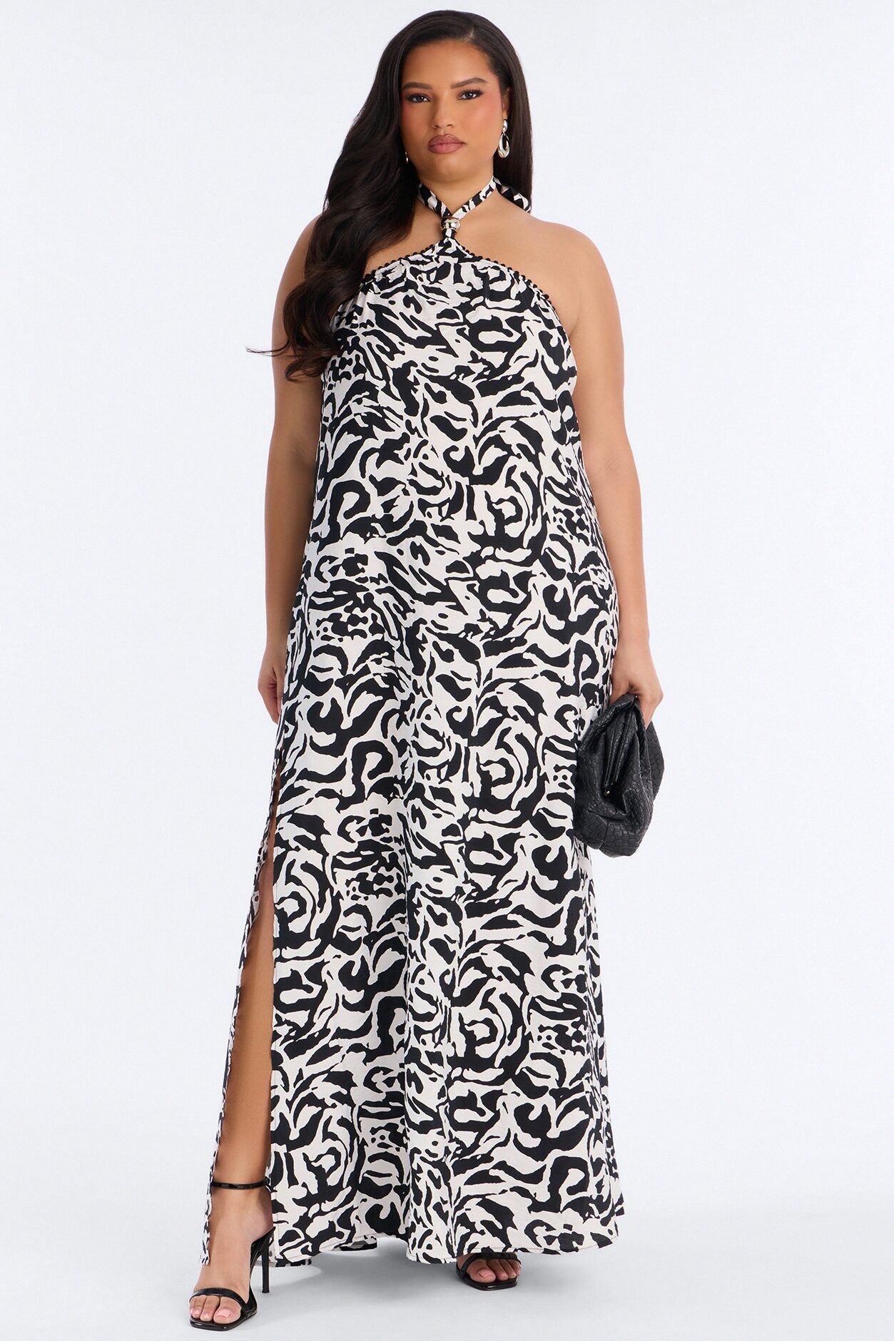 Gracelyn Halter Backless Maxi Dress - Black/White