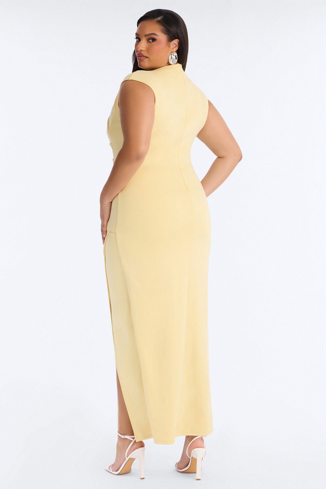 Daydream Darling Sleeveless Maxi Dress - Butter Yellow
