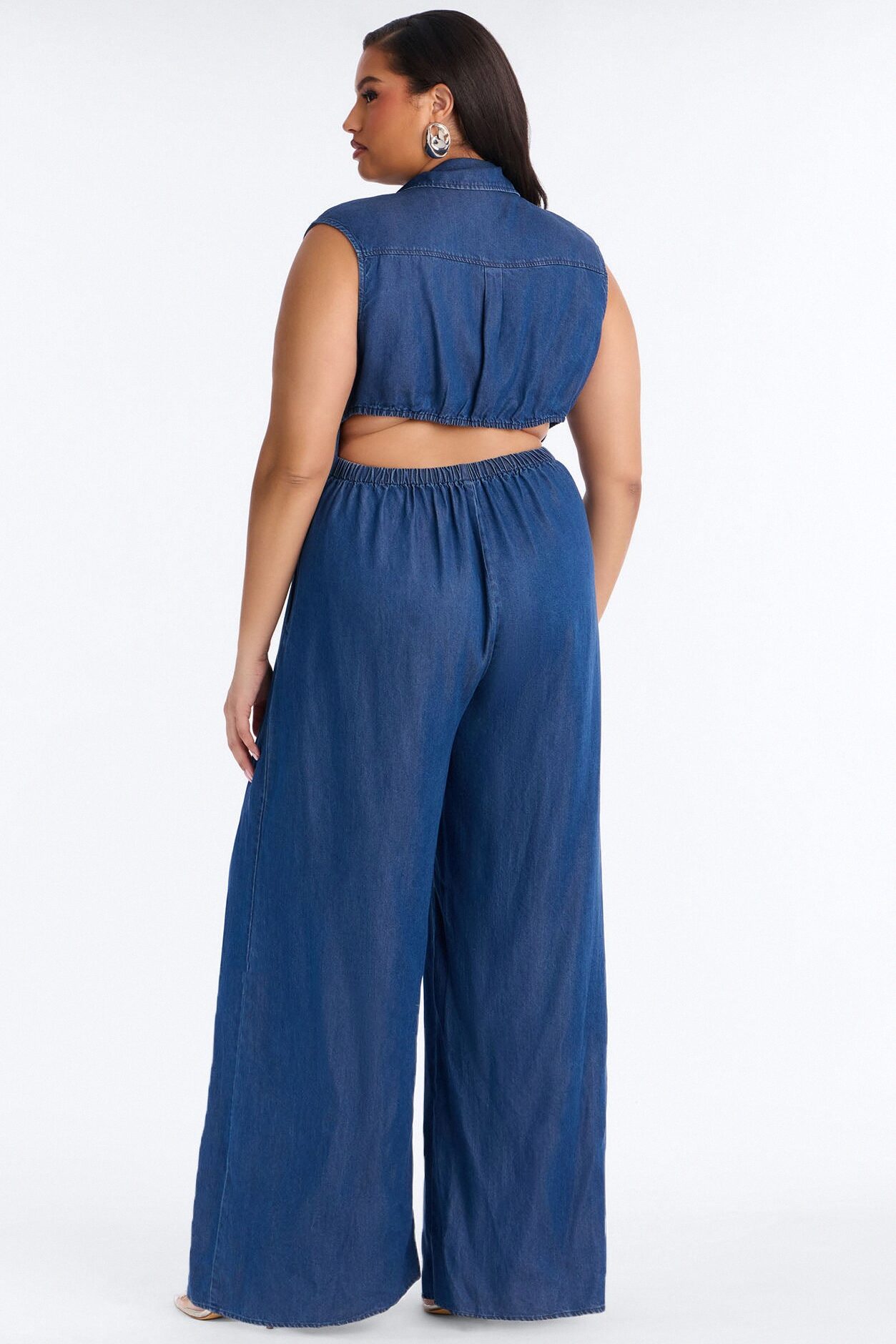 Tanya Chambray Sleeveless Wide Leg Jumpsuit - Medium Wash