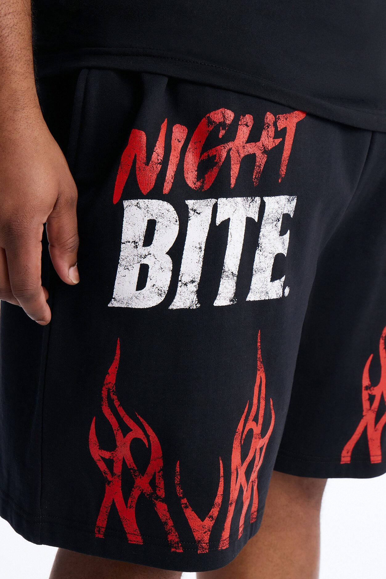 Night Bite Sweatshorts - Black