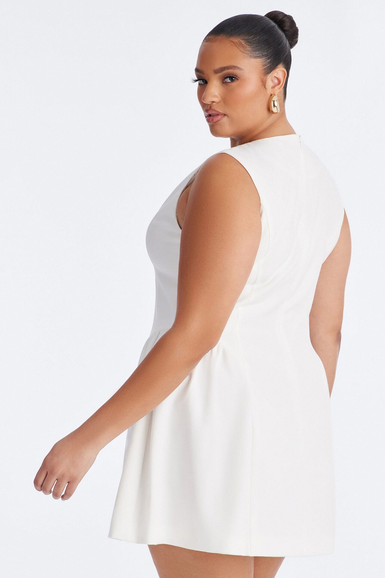 Elsie Sleeveless Button Up Mini Dress - White