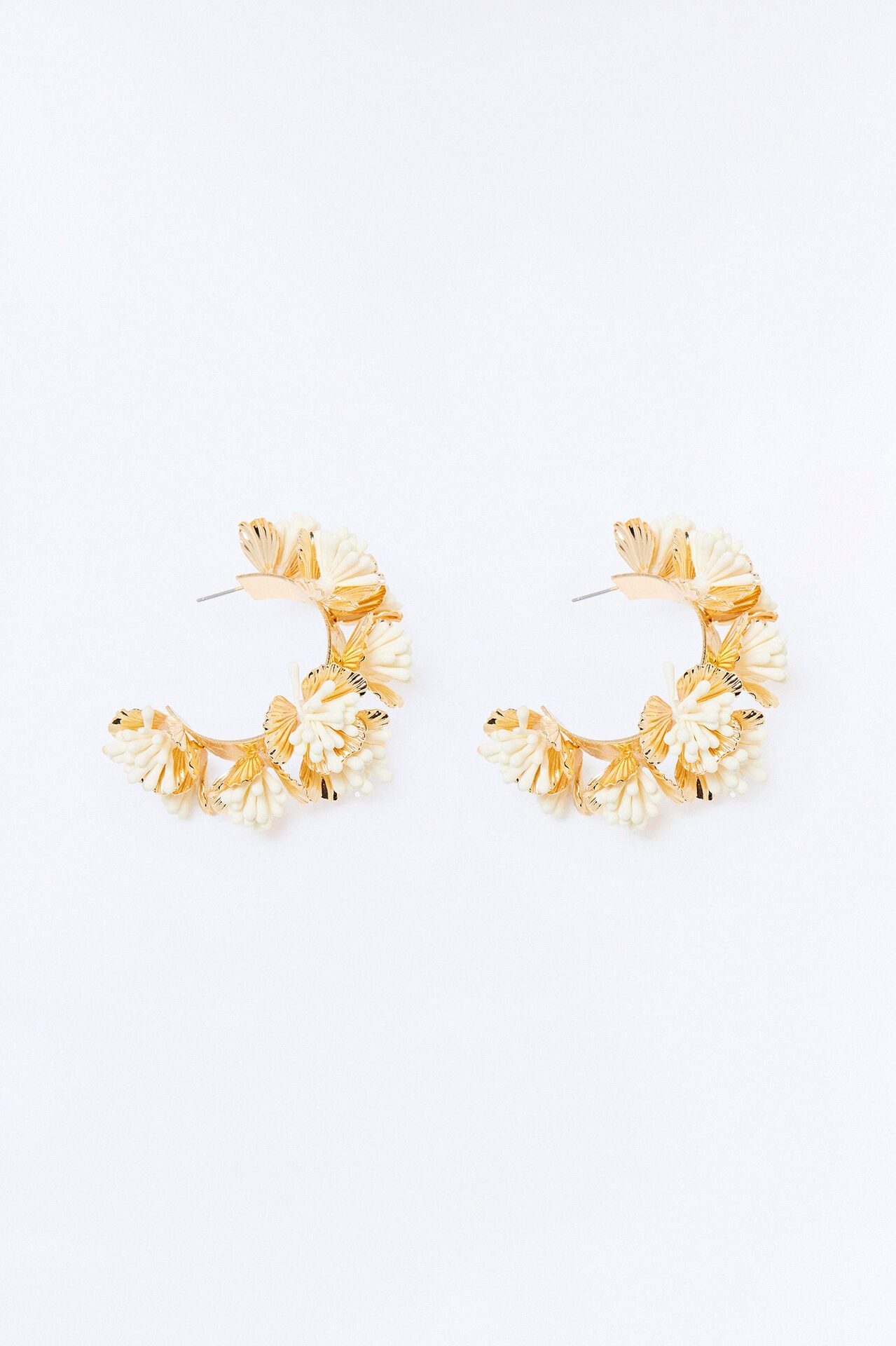 Favorite Season Floral Hoop Earrings - Gold/combo