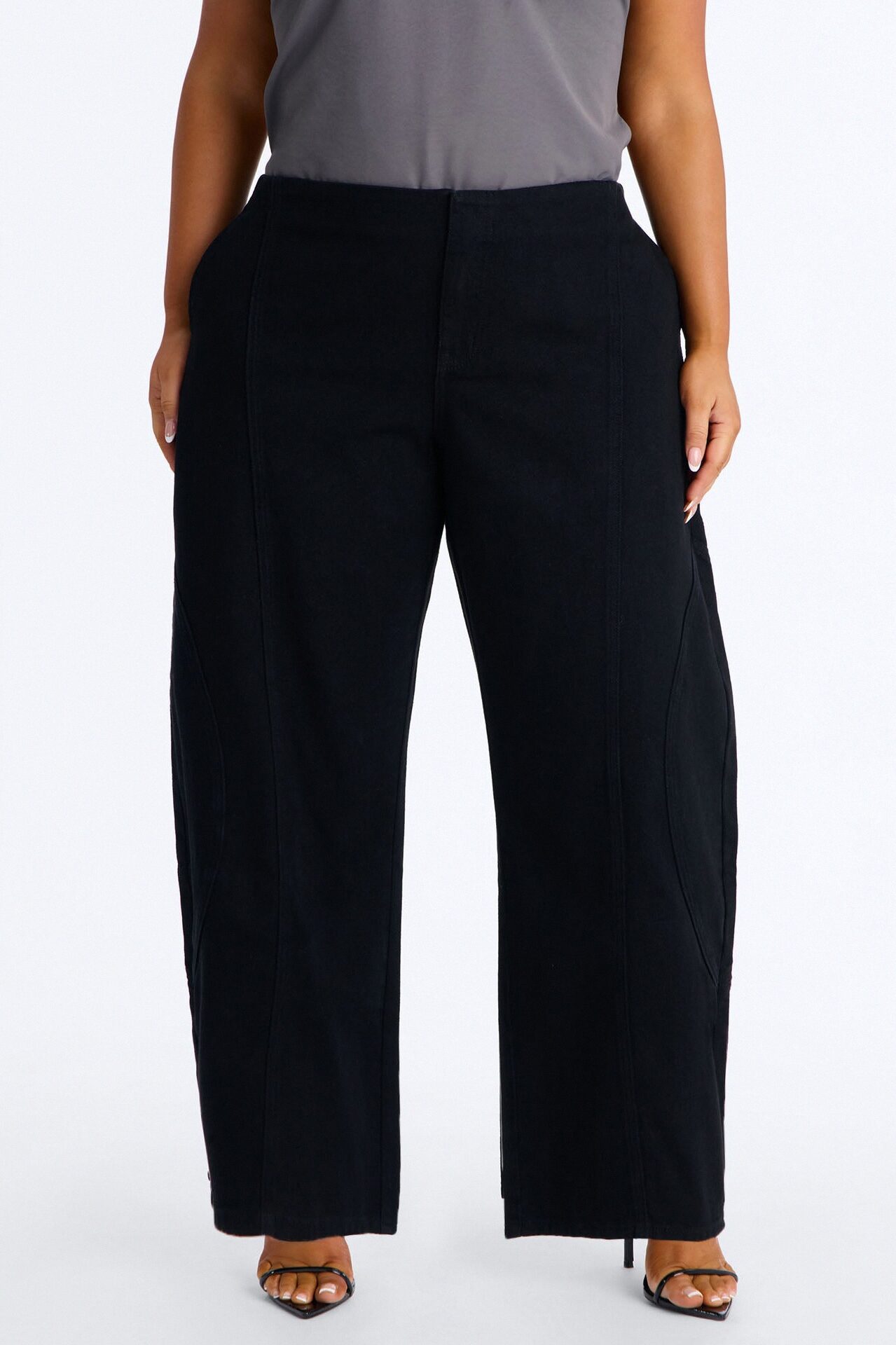 Maliah Low Rise Twill Barrel Leg Pants - Black