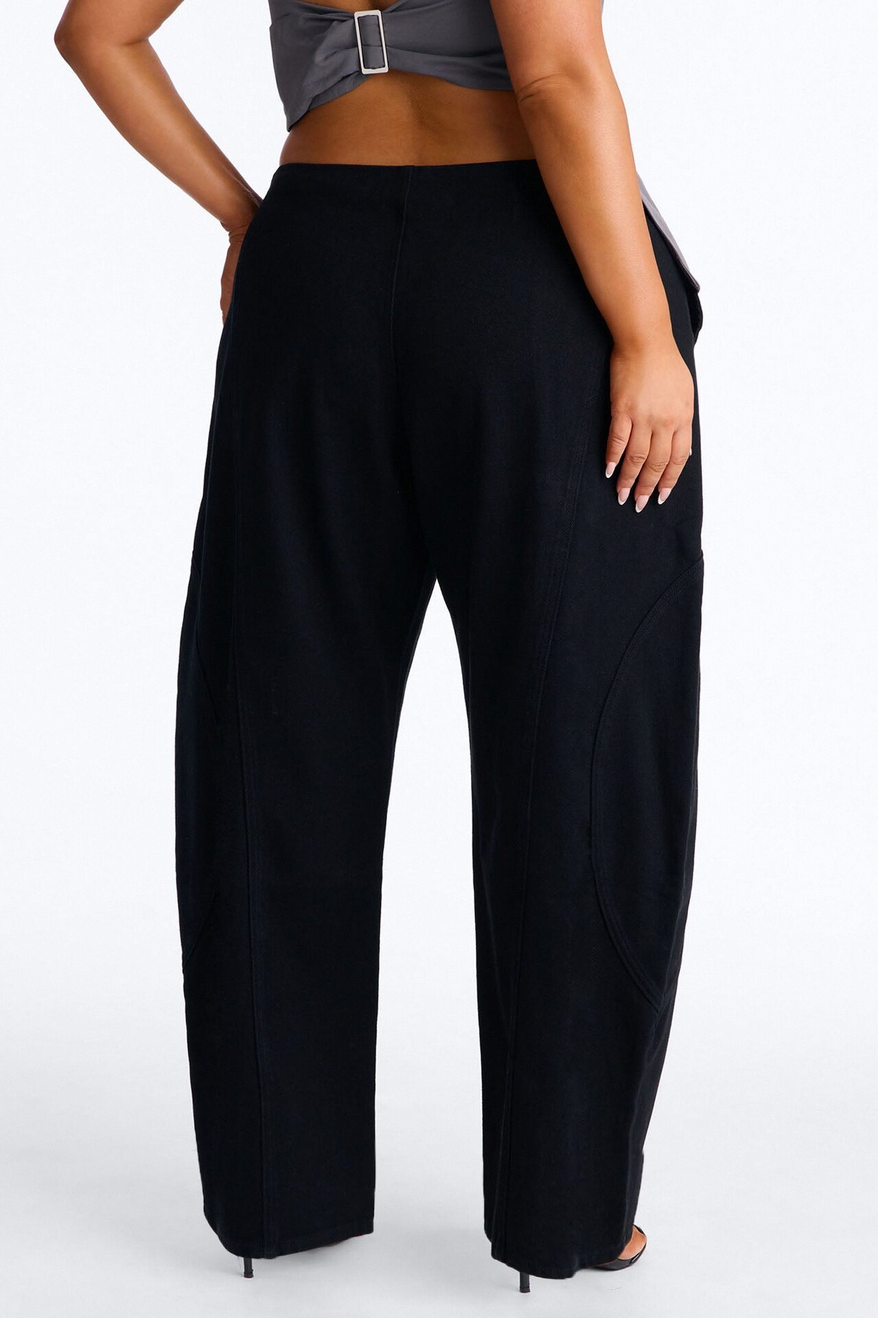 Maliah Low Rise Twill Barrel Leg Pants - Black