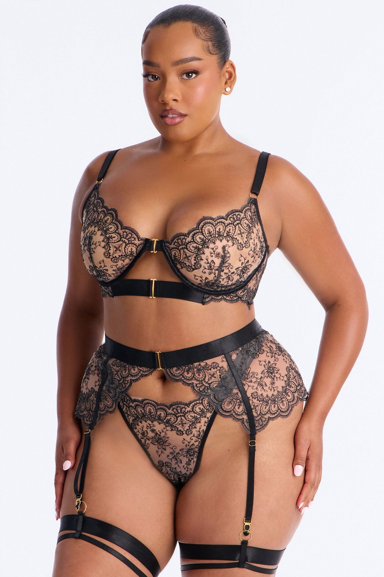 Skin Deep Lace 3 Piece Bra And Panty Garter Set - Black
