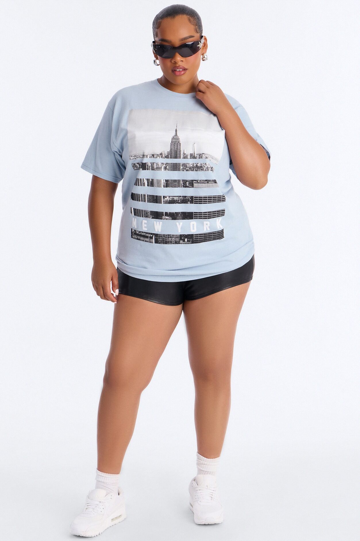 Skyline Views New York Tee - Light Blue