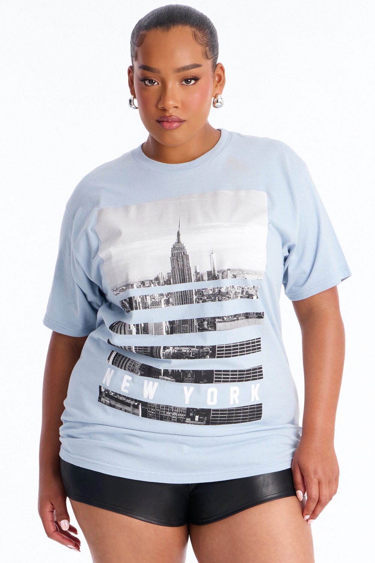 Skyline Views New York Tee - Light Blue
