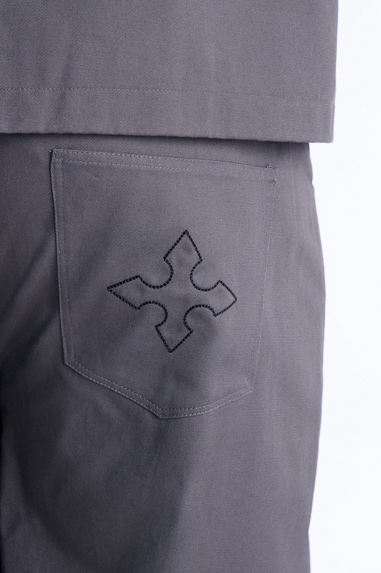 Relaxed Vatican City Stitched Embellished Short - Grey