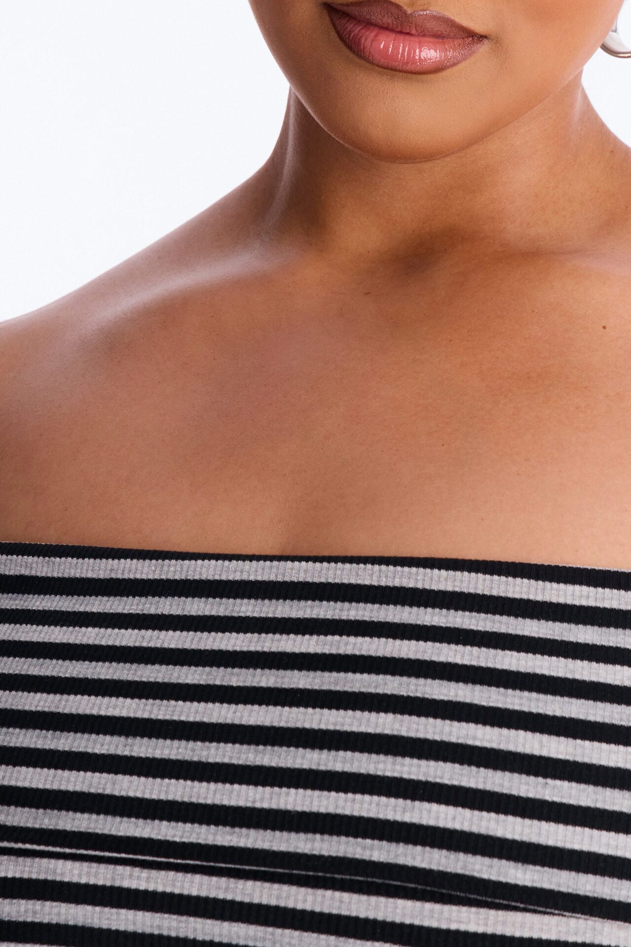 Nicole Striped Off Shoulder Short Sleeve Top - Black/combo