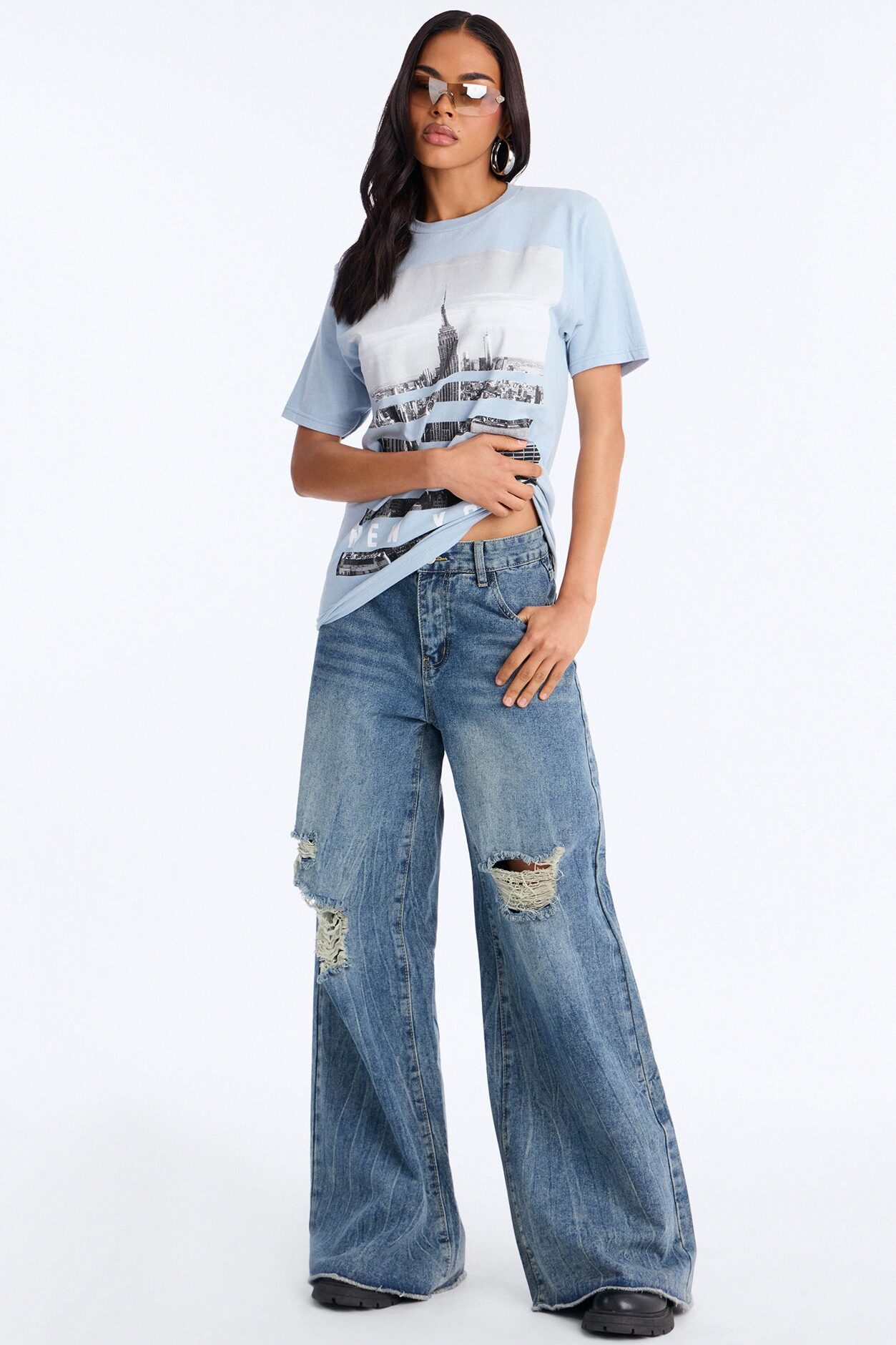 Skyline Views New York Tee - Light Blue