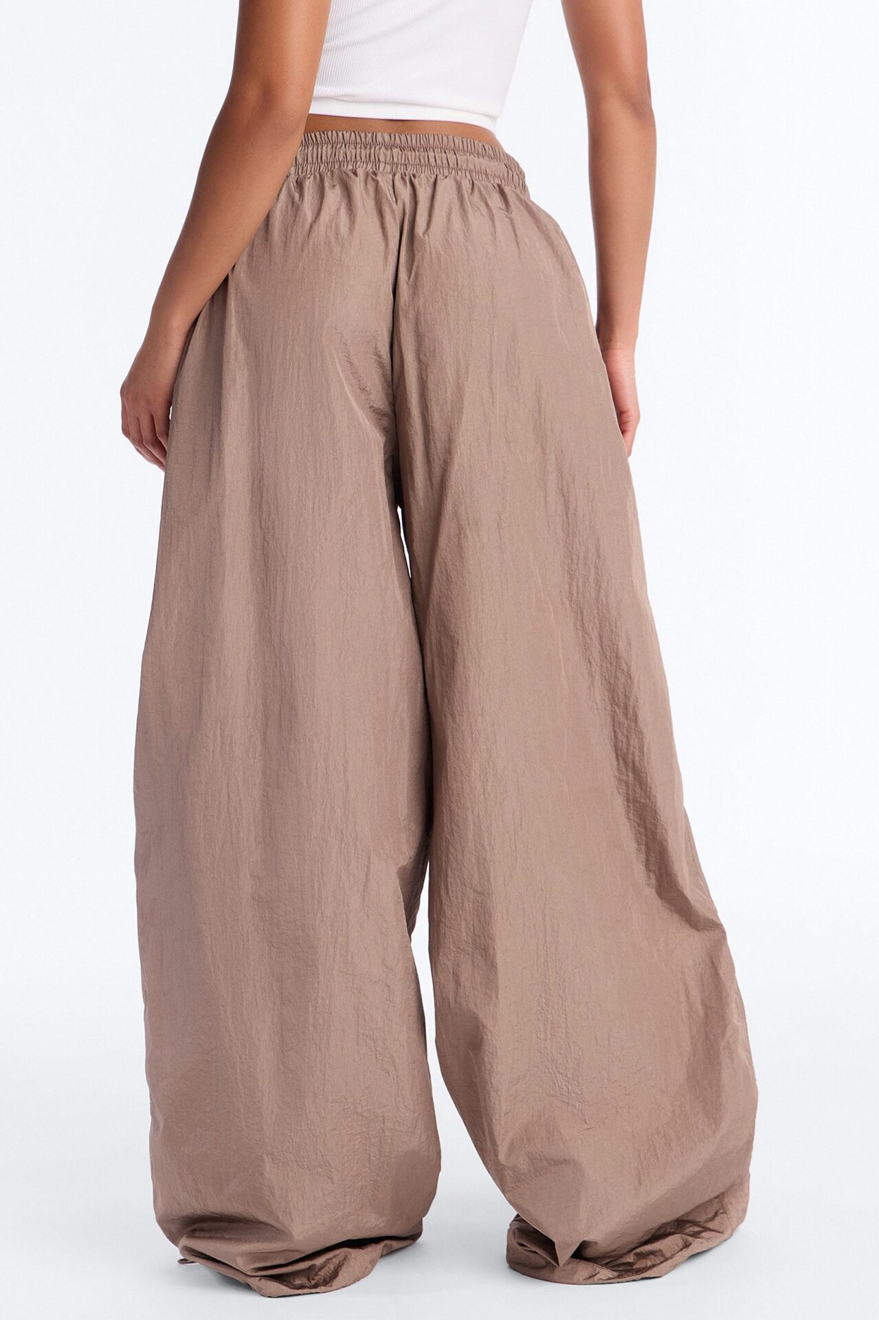 On The Move Oversized Windbreaker Jogger Pant - Caffe