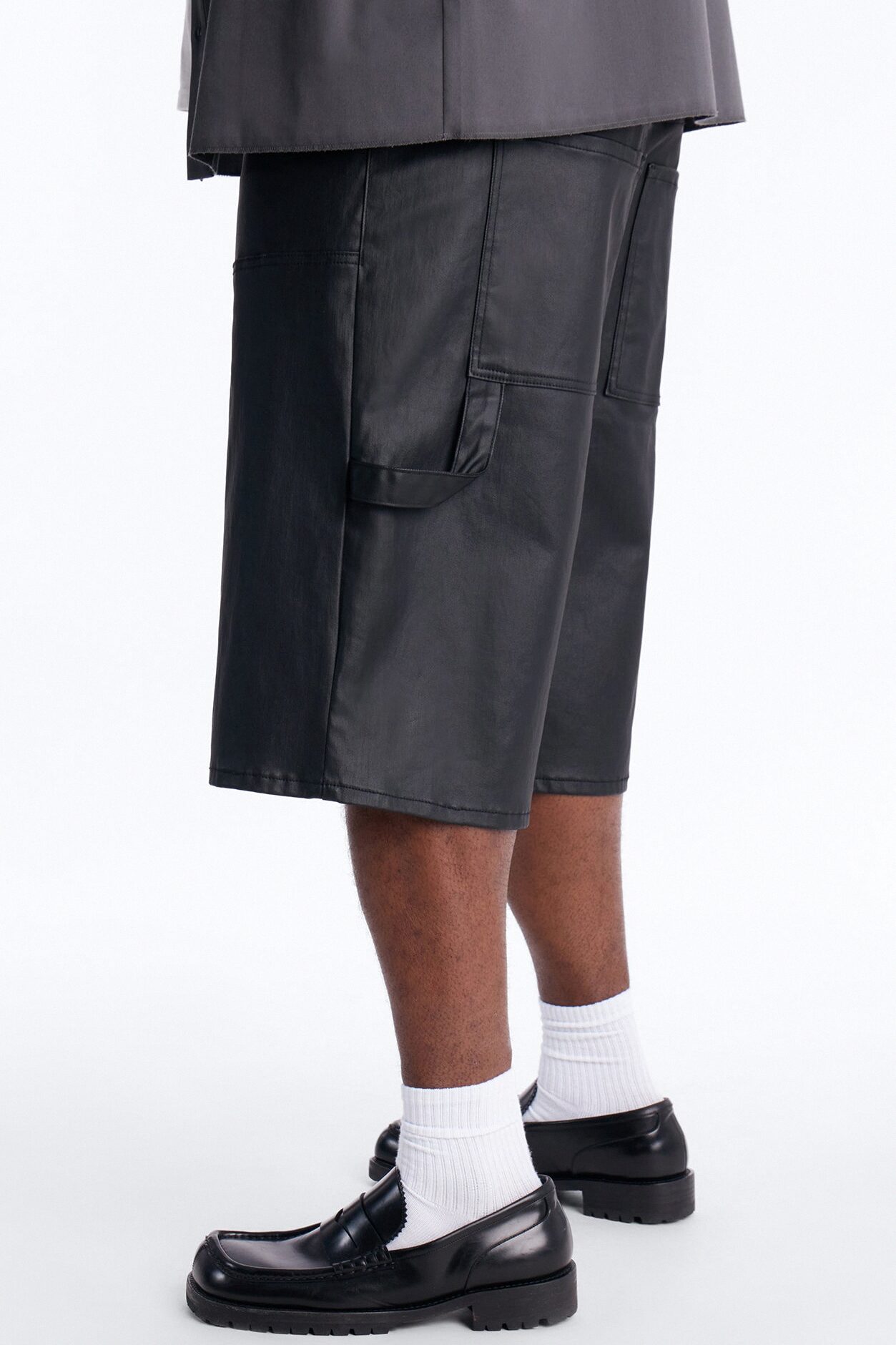 Baggy Liquid Coated Waxed Short - Black