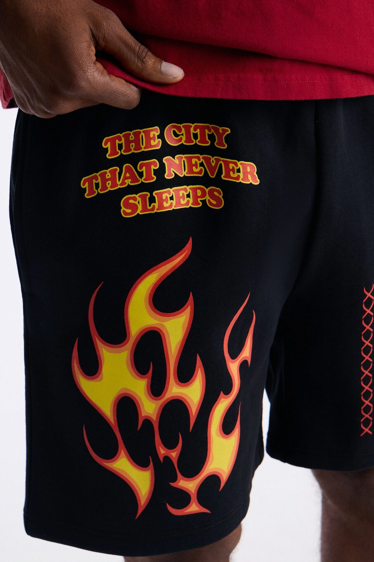 The City That Never Sleeps NYC Sweatshorts - Black