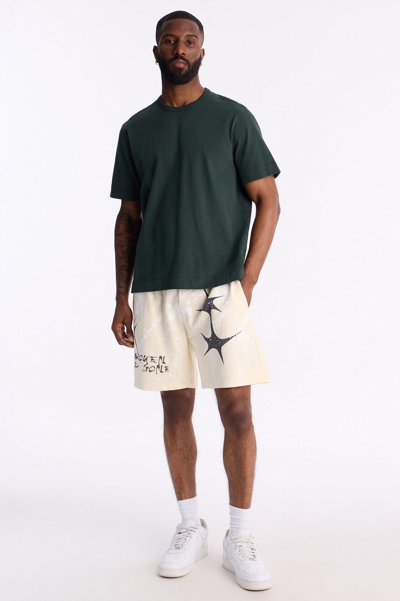 Broken And Gone Sweatshorts - Cream