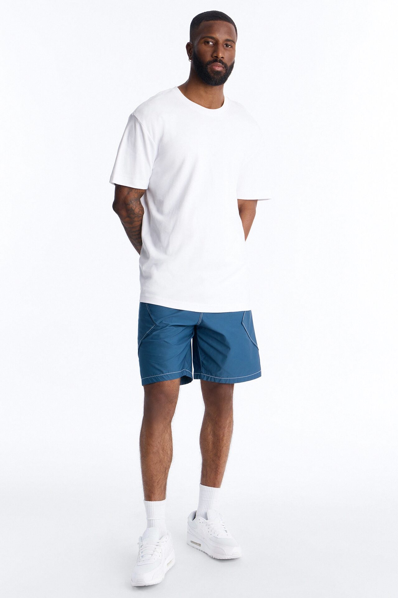 Relaxed Diamond Appeal Contrast Thread Short - Blue