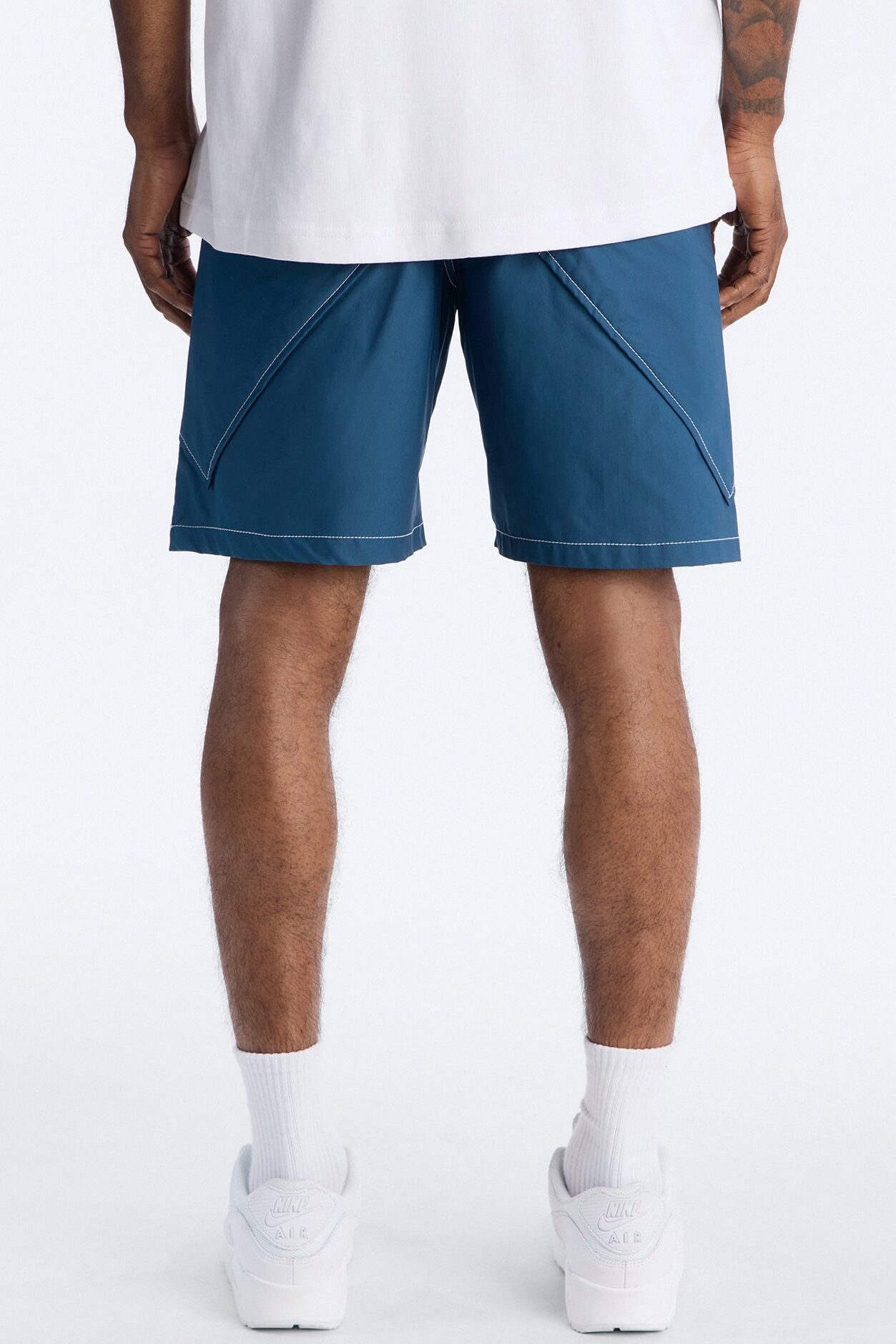 Relaxed Diamond Appeal Contrast Thread Short - Blue