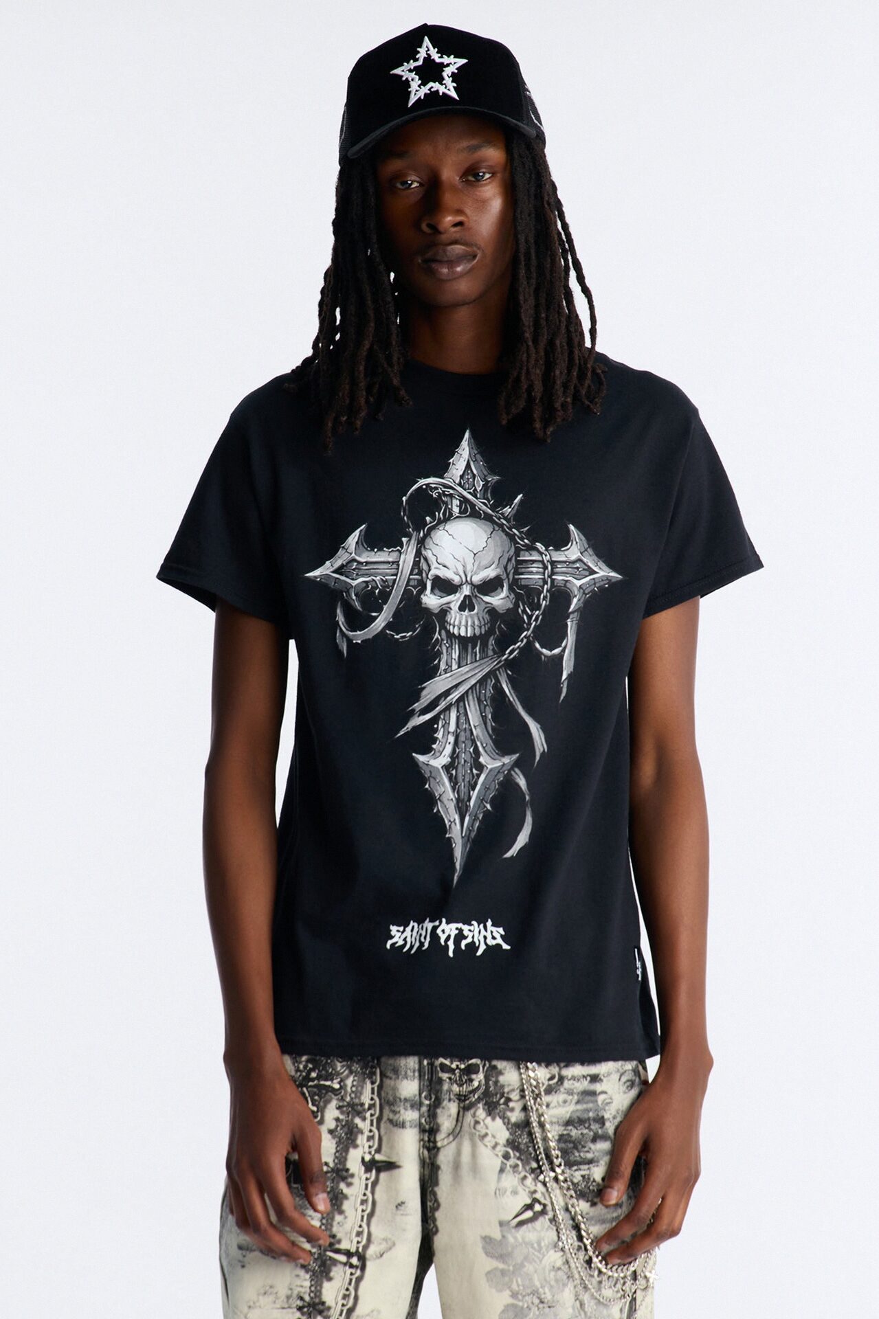 La Familia Cross And Skull Short Sleeve Tee - Black
