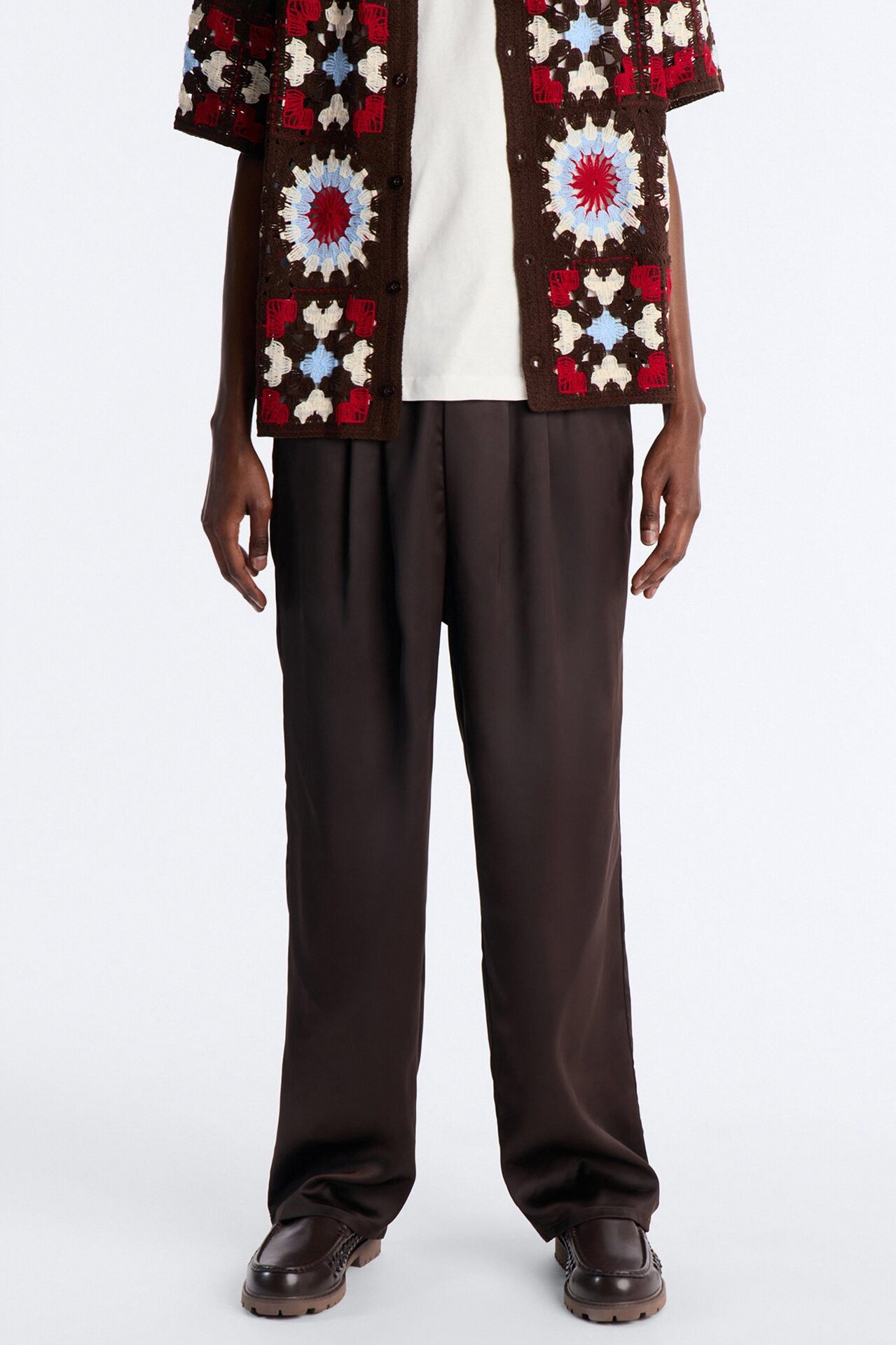 Relaxed Liquid Shadow Pleated Trouser - Brown