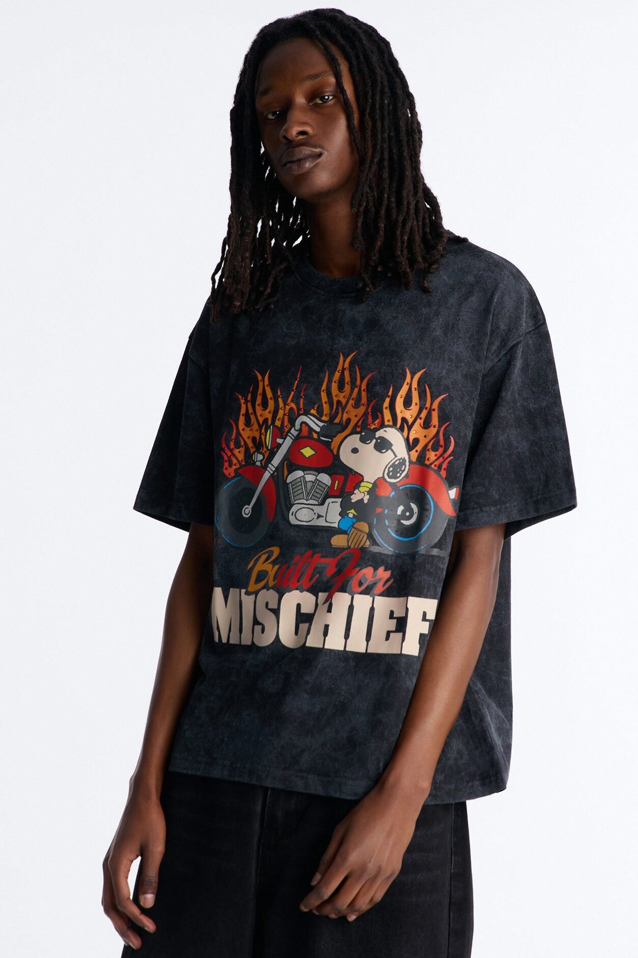 Peanuts Snoopy Mischief Rhinestones Mineral Wash Fleece Tee - Black Wash