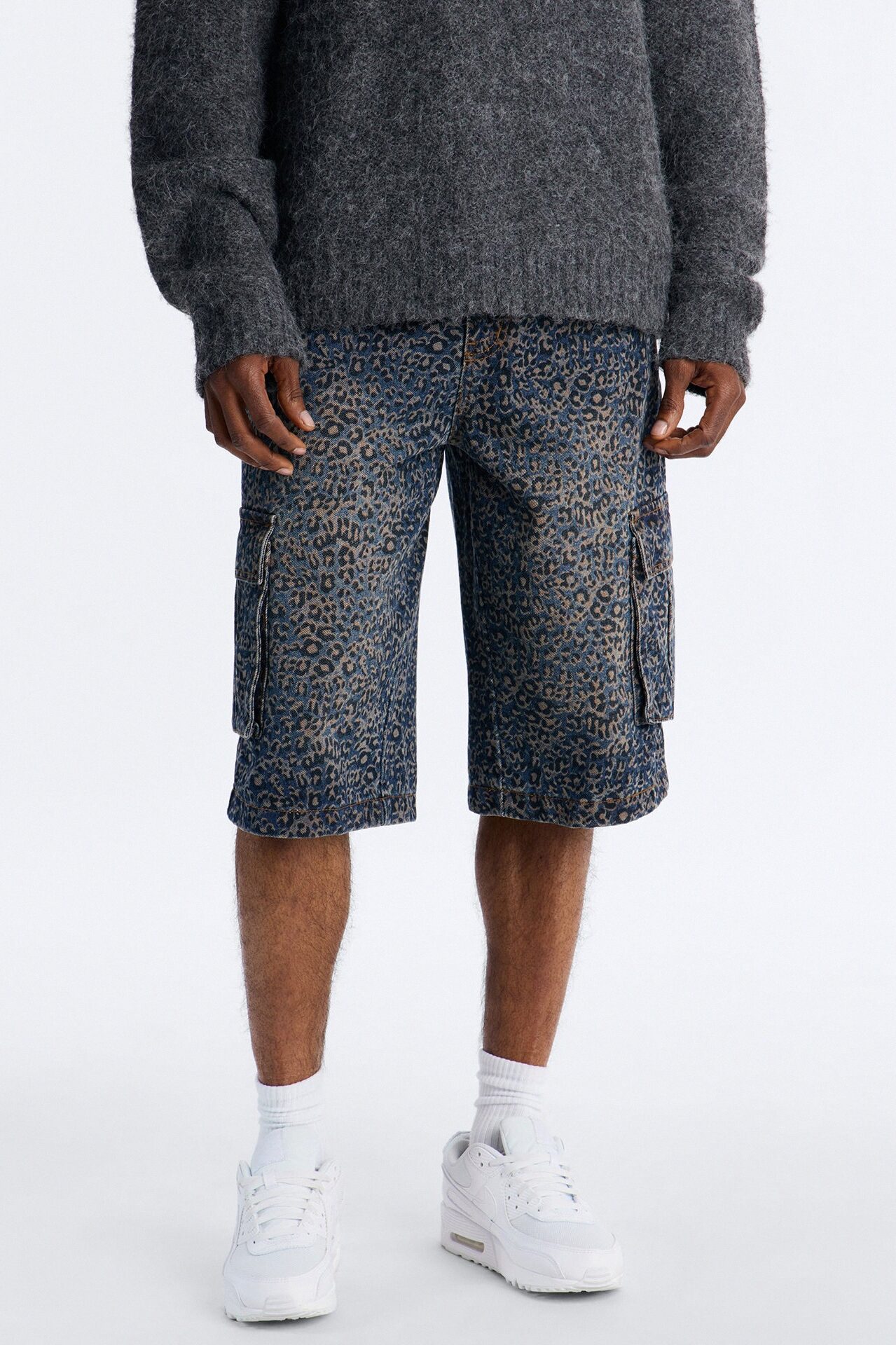 Snow Leopard Dusk Baggy Cargo Denim Short - Dark Wash