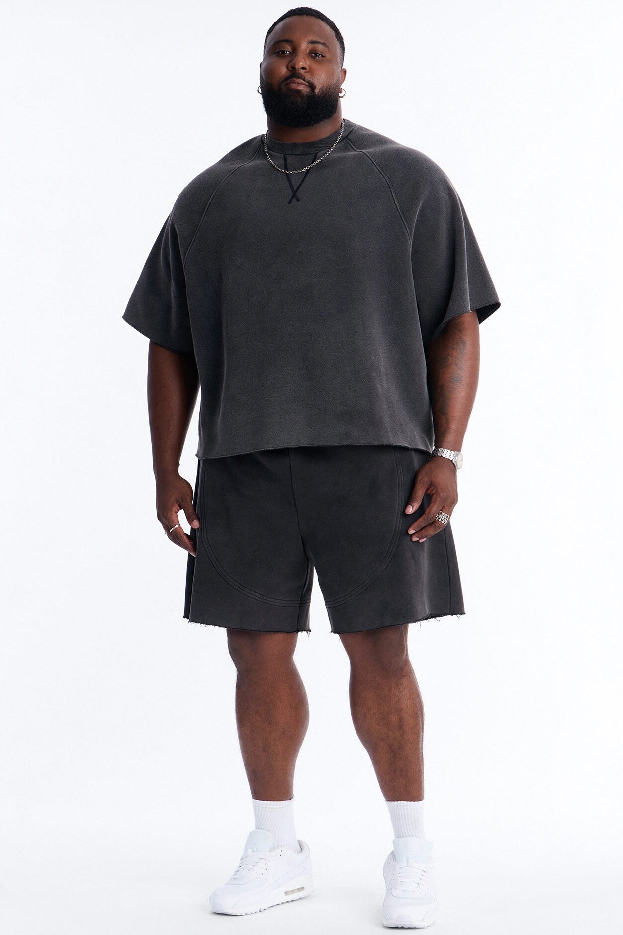 Washed Raw Edge Baggy Sweatshort - Black Wash