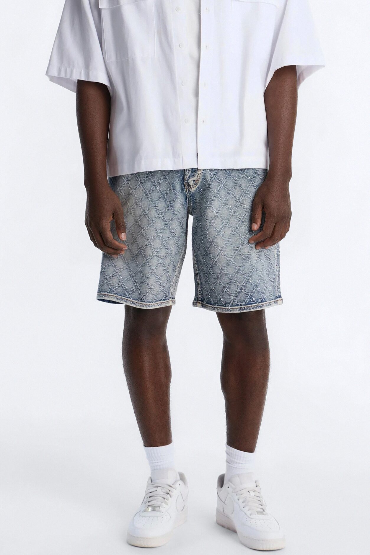 I Be Jeweled Relaxed Denim Short - Light Blue Wash