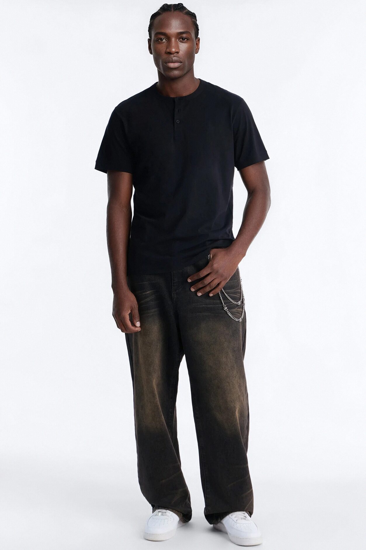 Your Everyday Classic Henley - Black