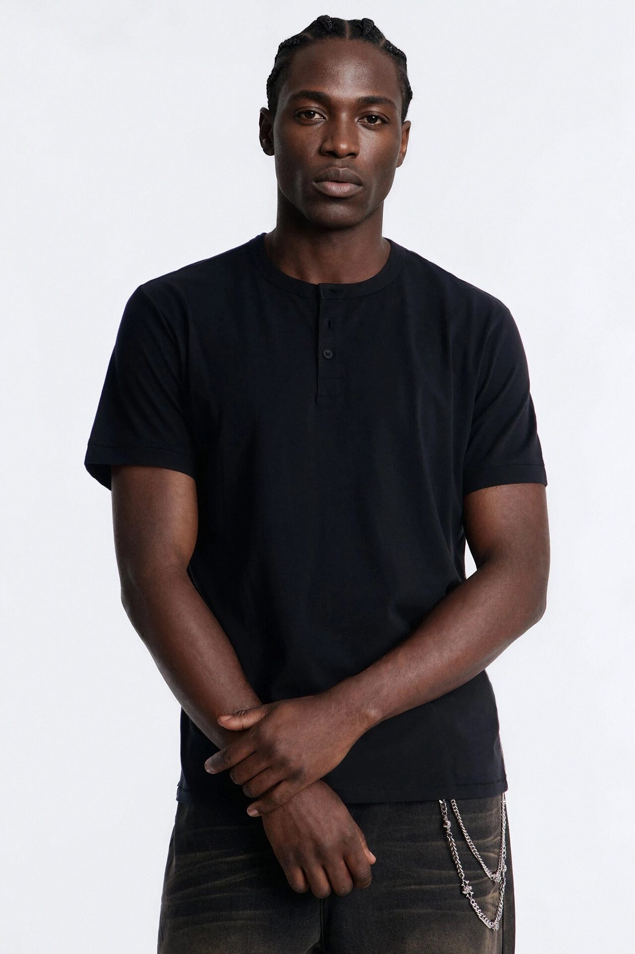 Your Everyday Classic Henley - Black