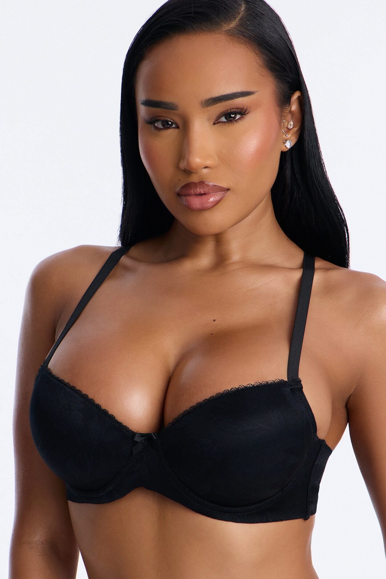 Your Girl Smoothing Back Underwire Molded Cup Bra - Black