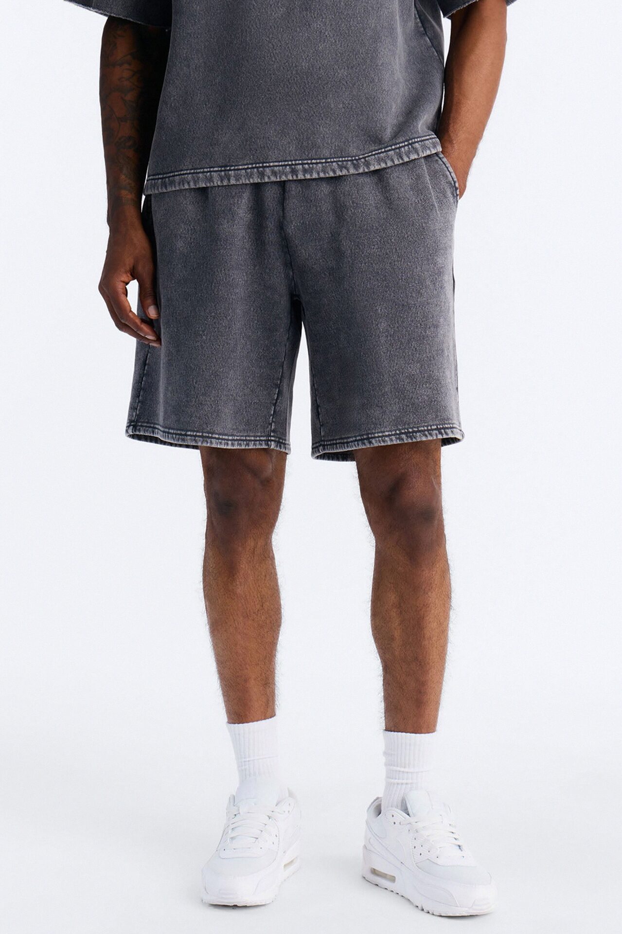 On The Go Washed Sweatshort - Charcoal