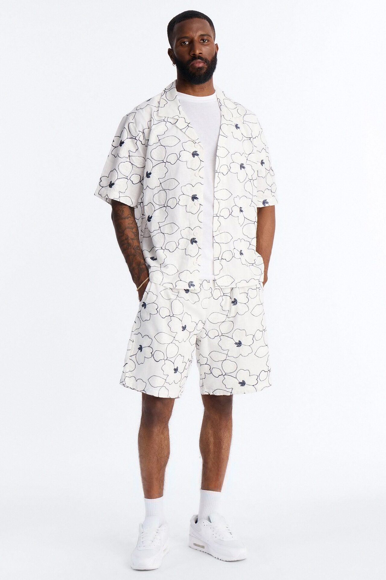 Relaxed Sand Blossom Short - White/combo