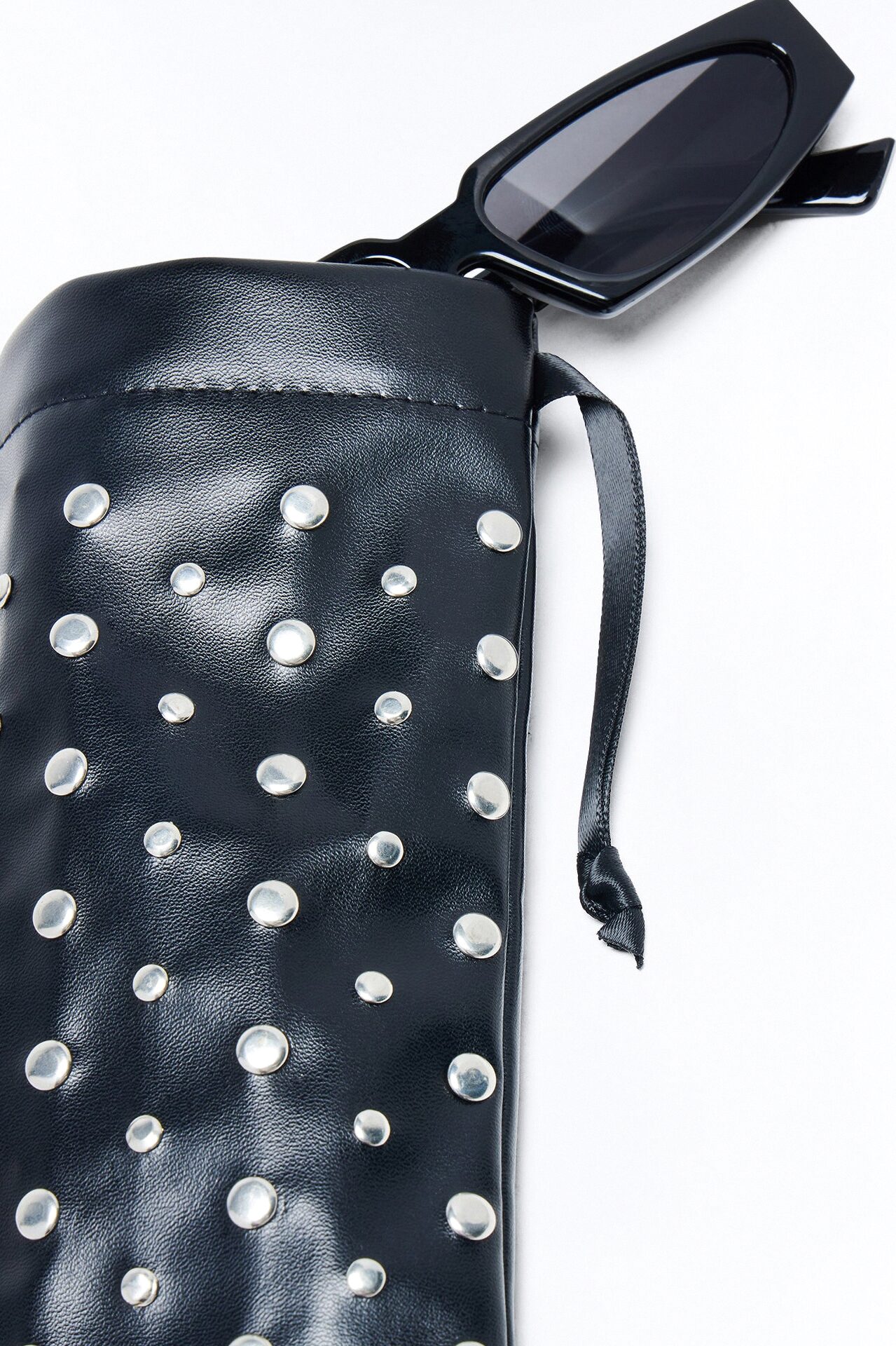 Sun And Studs Sunglass Case - Black/Silver