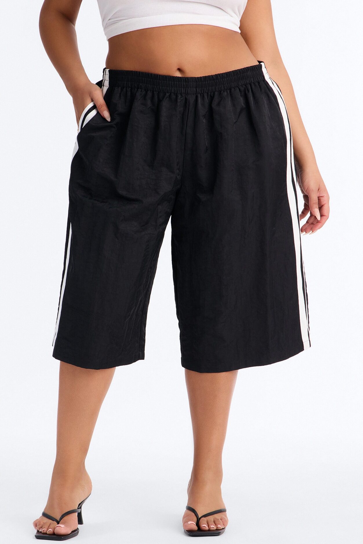 Can't Keep Up Striped Bermuda Track Short - Black/White