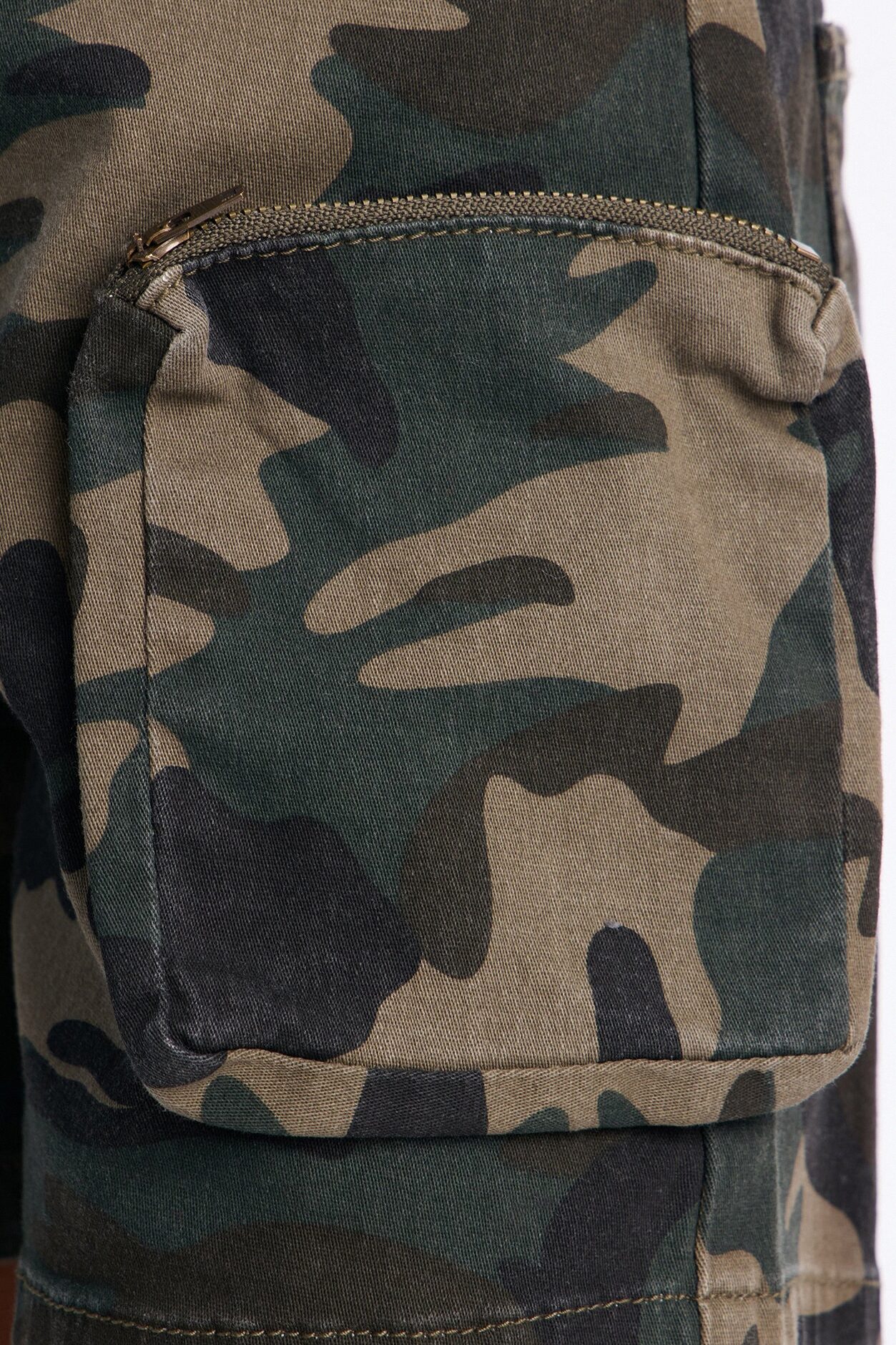 Mini Back Alley Camo Cargo Short - Olive/combo
