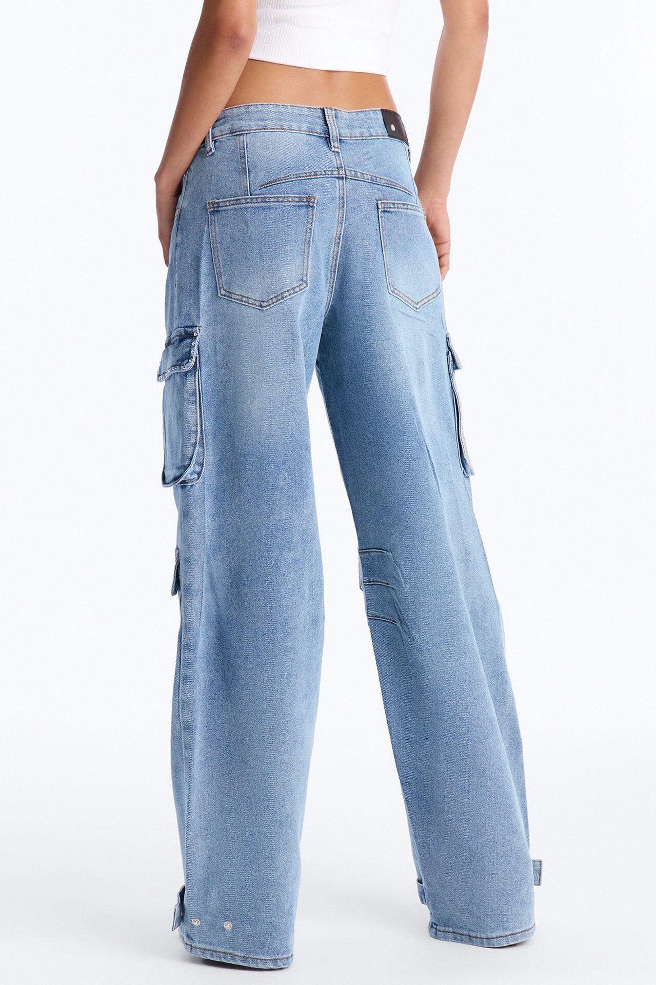 Southpole Embellished Loose Fit Cargo Jeans - Light Wash