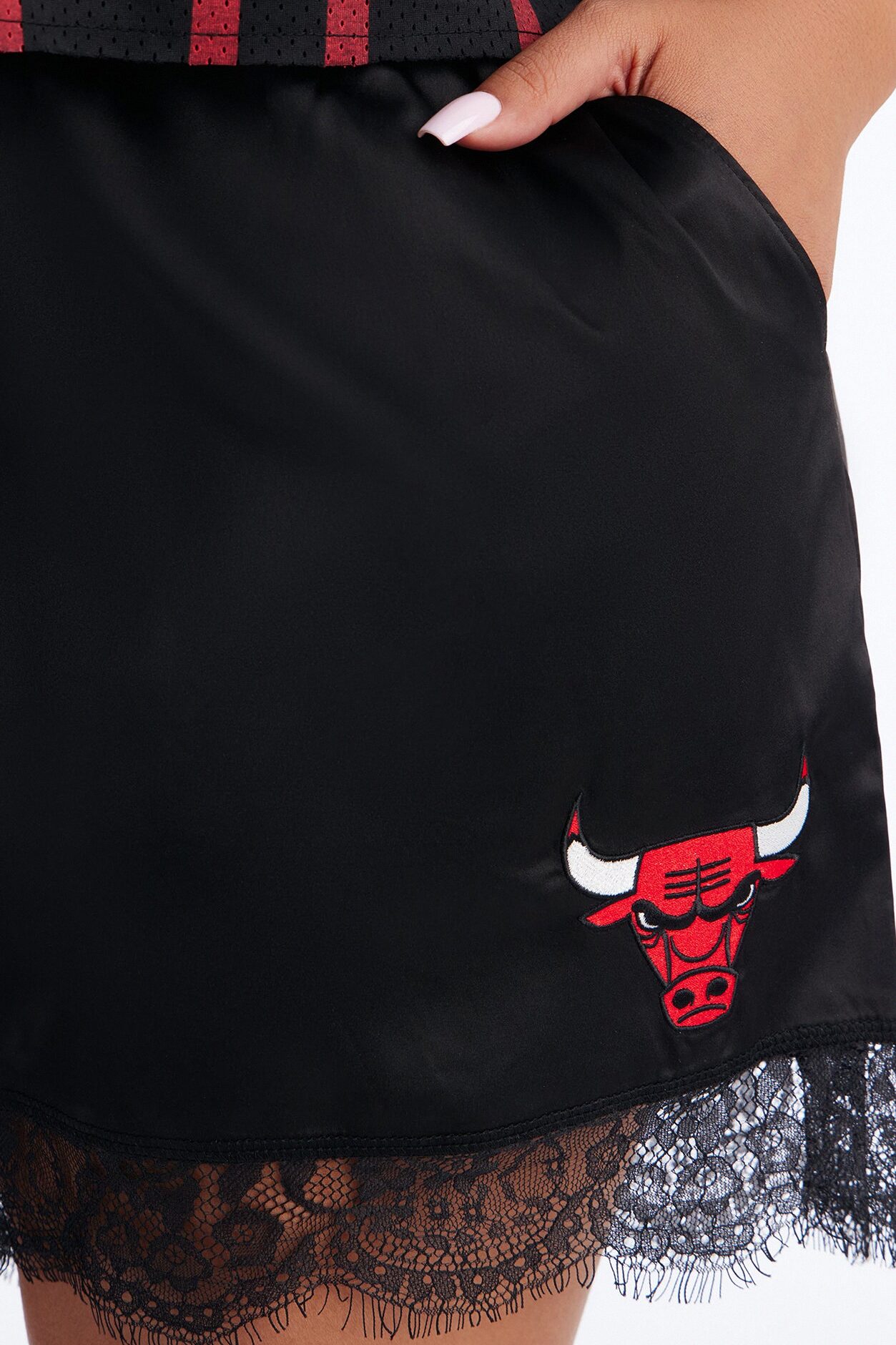 NBA Satin Chicago Bulls Shorts - Black
