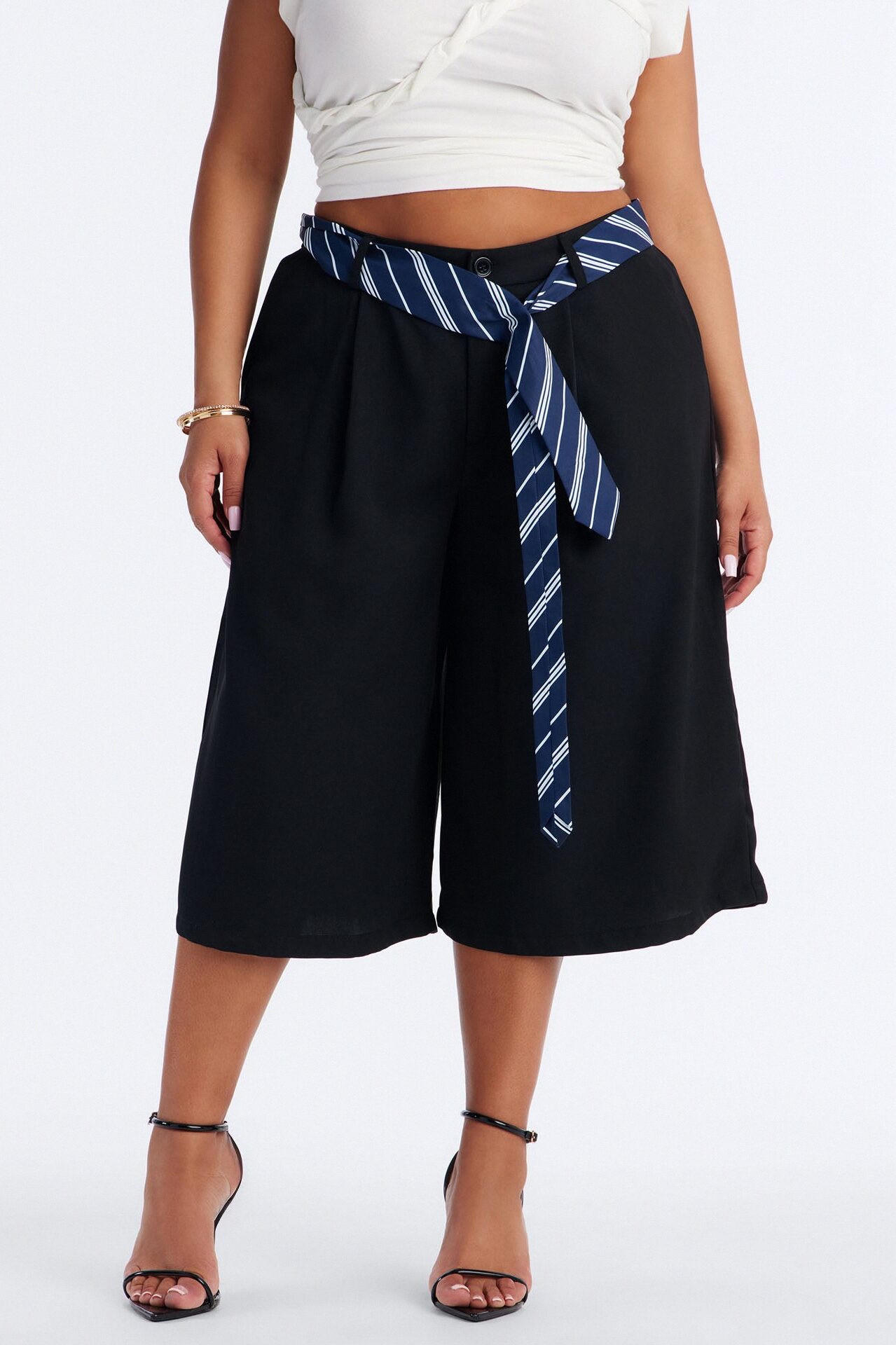 All Tied Up Trouser Bermuda Short - Black