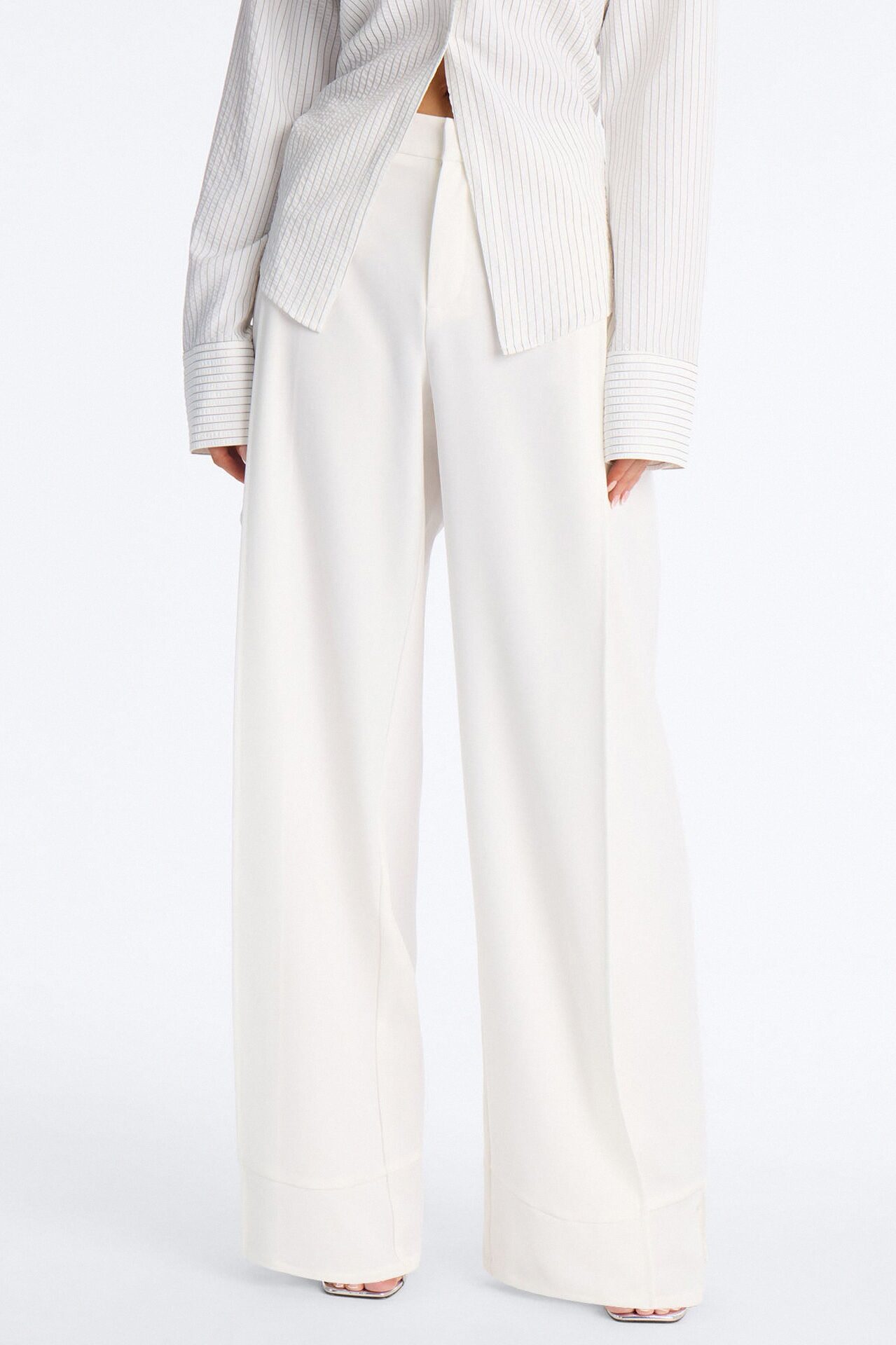Anya Double Side Pleat Button Hem Trouser 33″ - White
