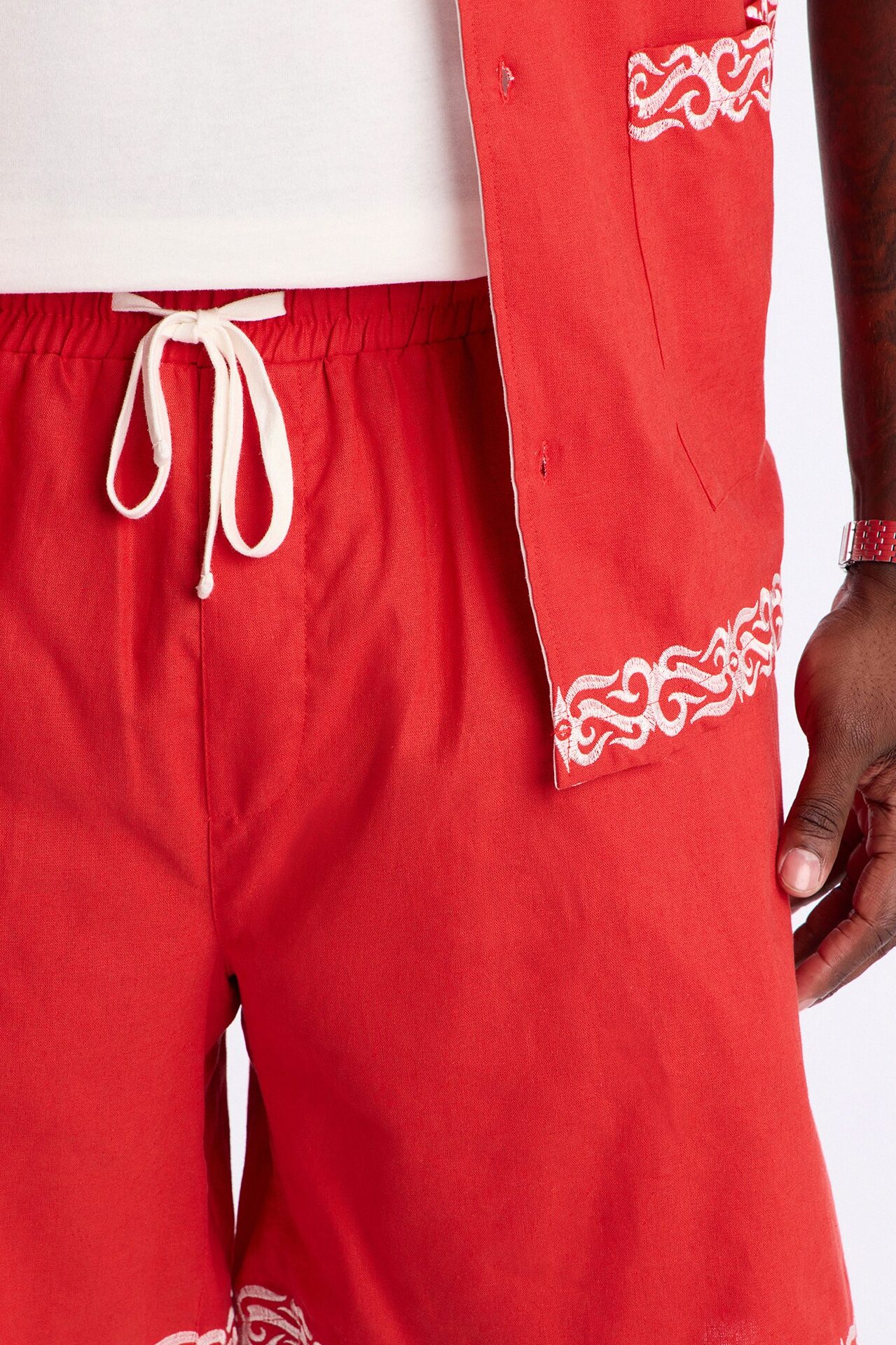 Relaxed Coastal Isla Short - Red