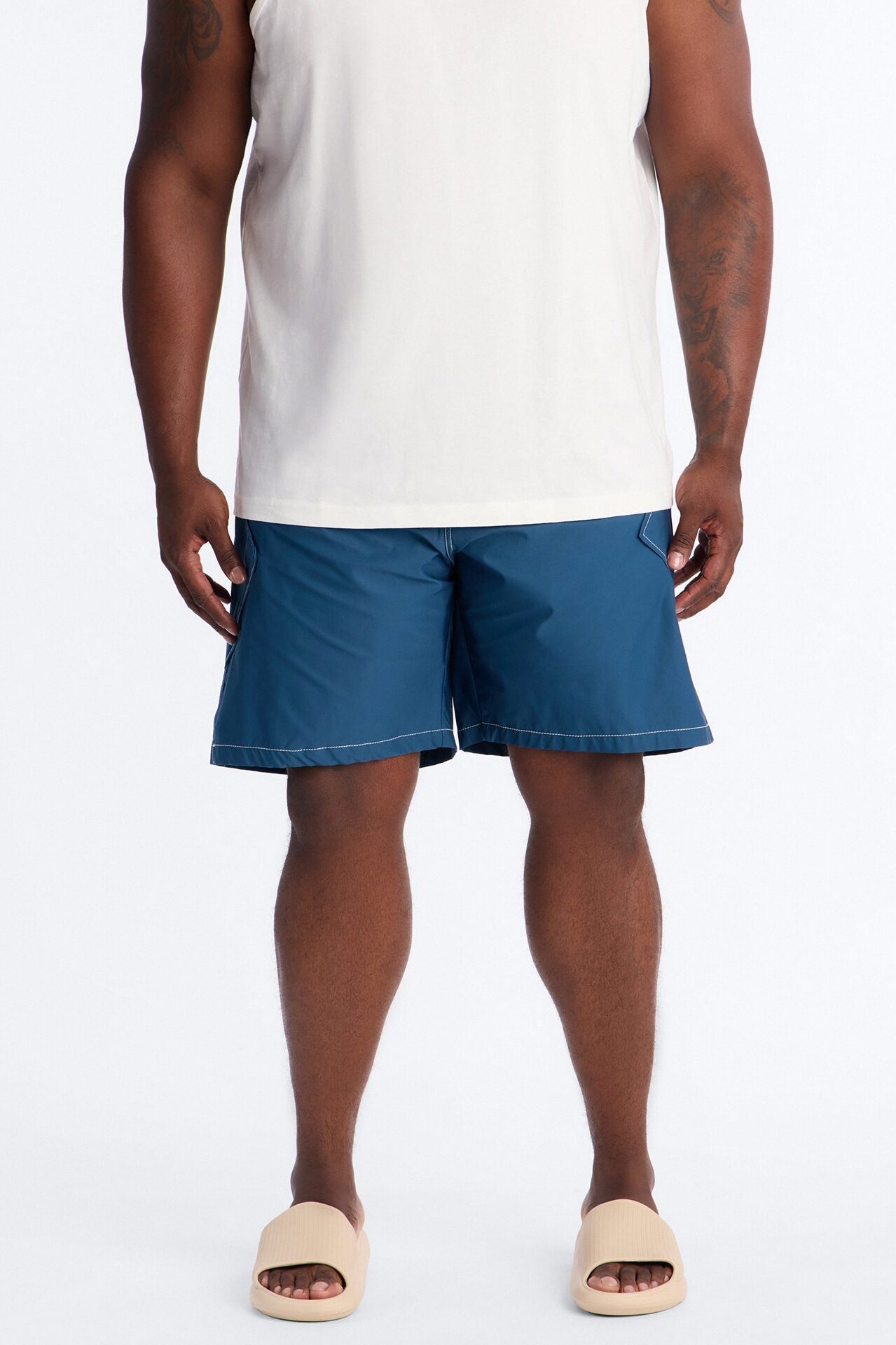 Relaxed Diamond Appeal Contrast Thread Short - Blue