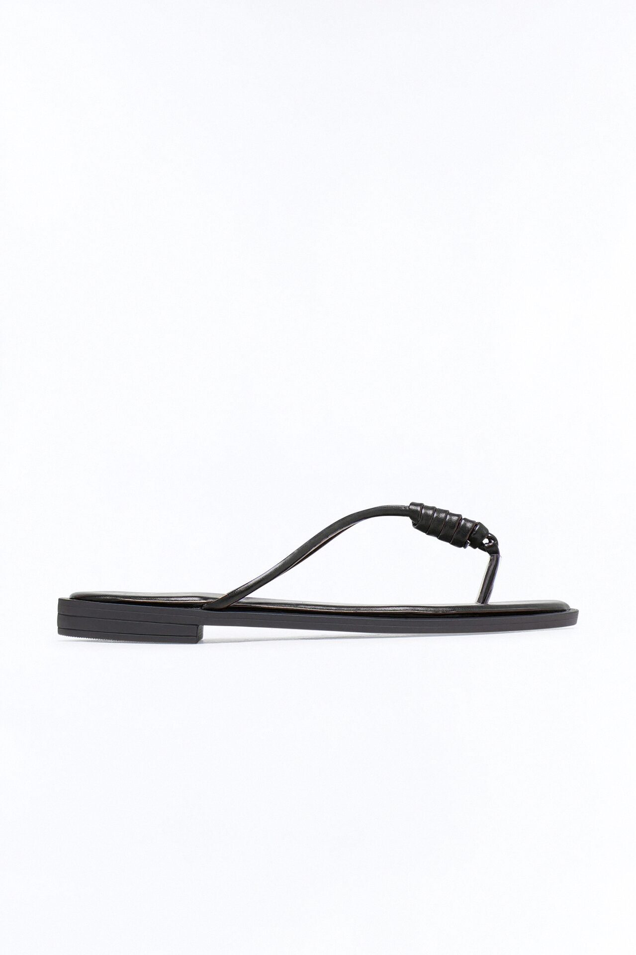 Kendall Knot Flip Flops - Black