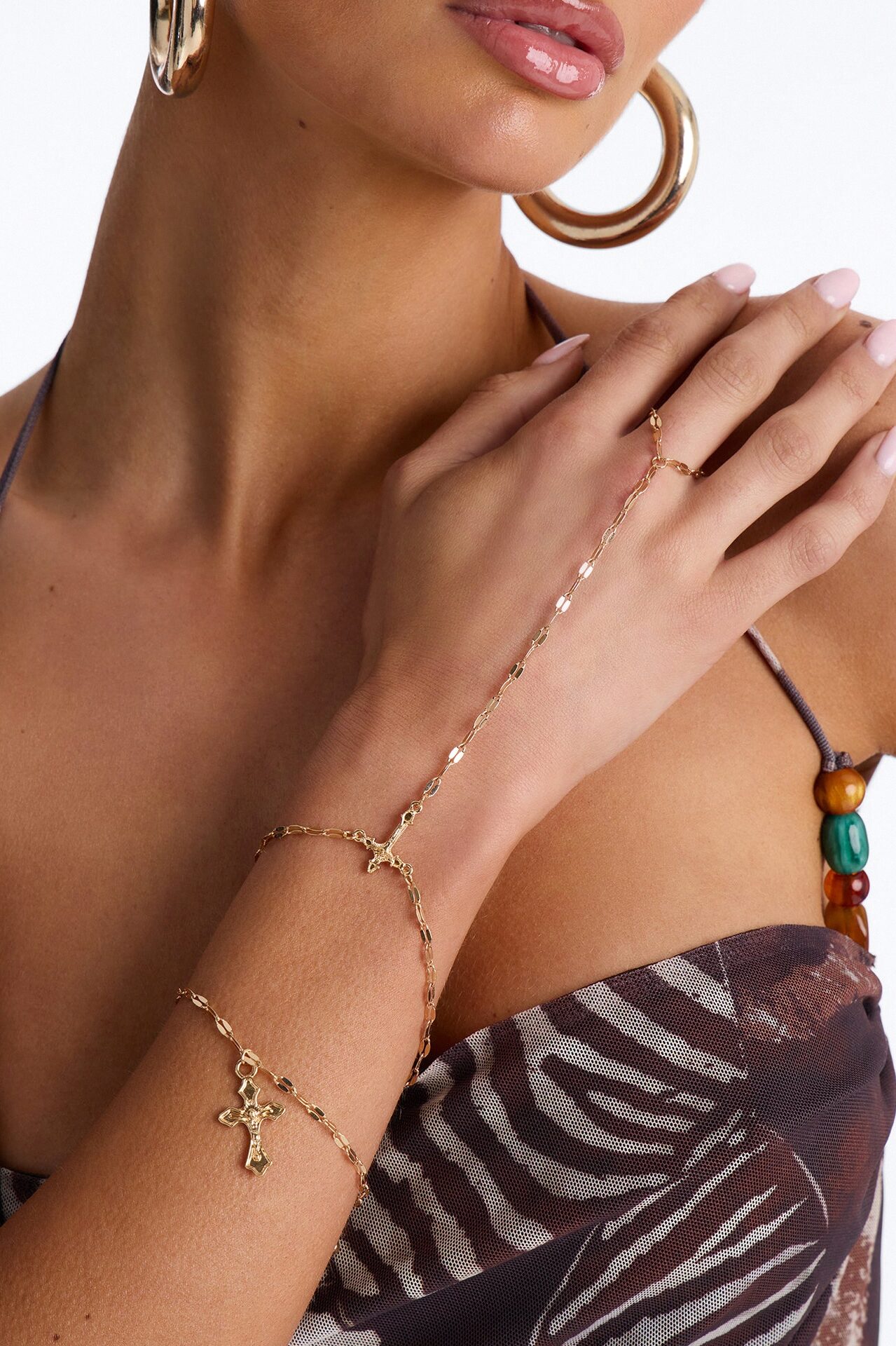Trust In Me Hand Chain - Gold