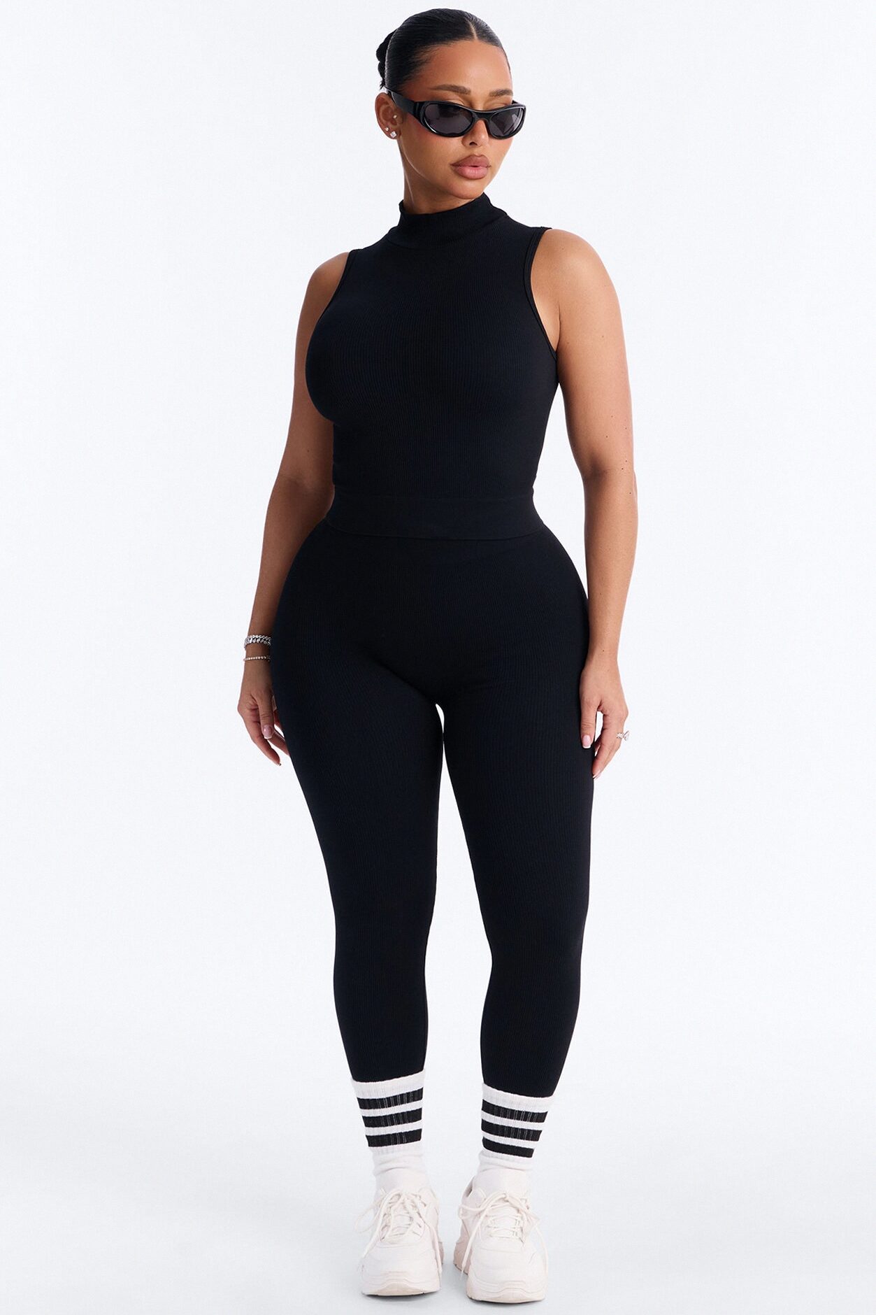 Cora Seamless Capri Set - Black