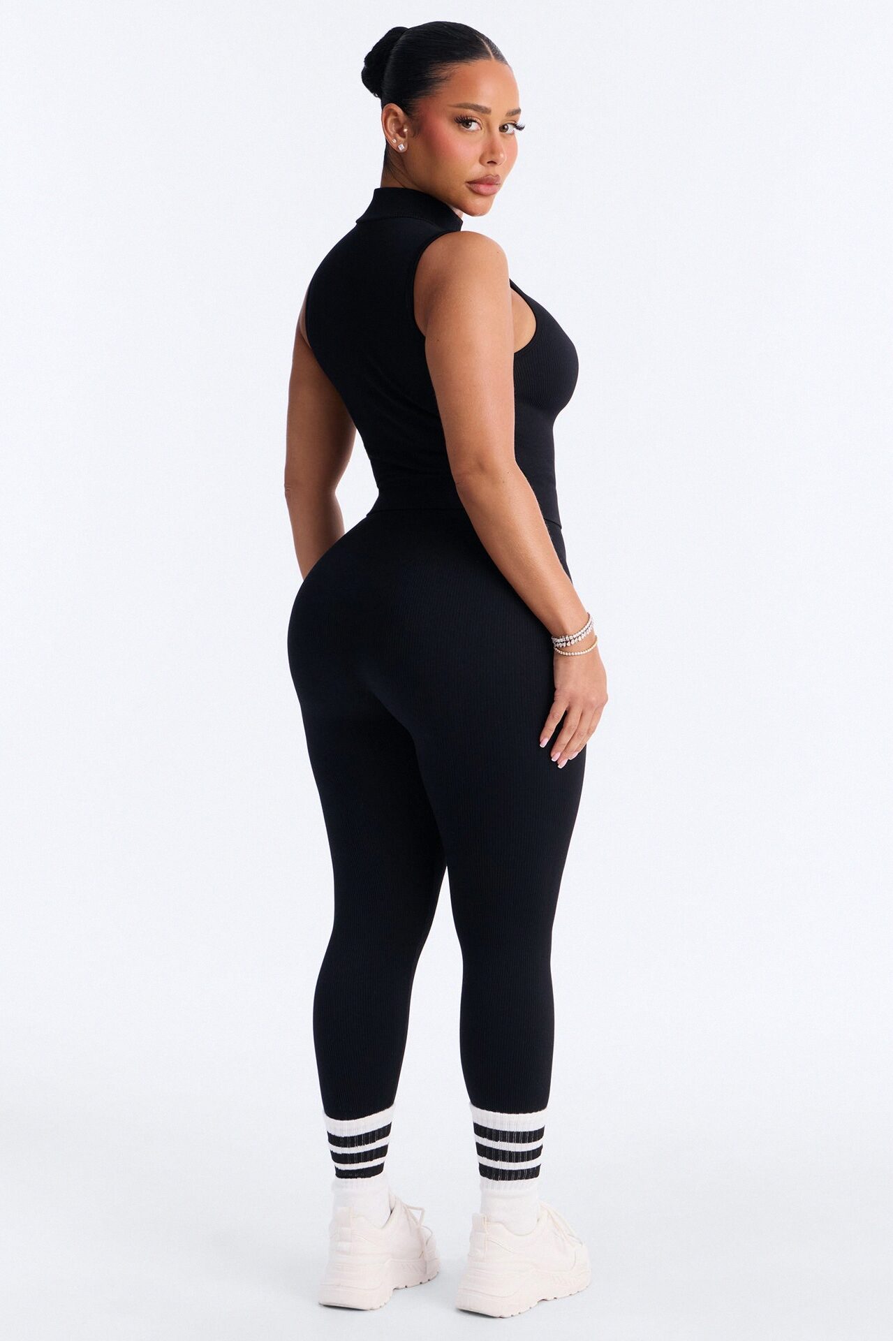 Cora Seamless Capri Set - Black
