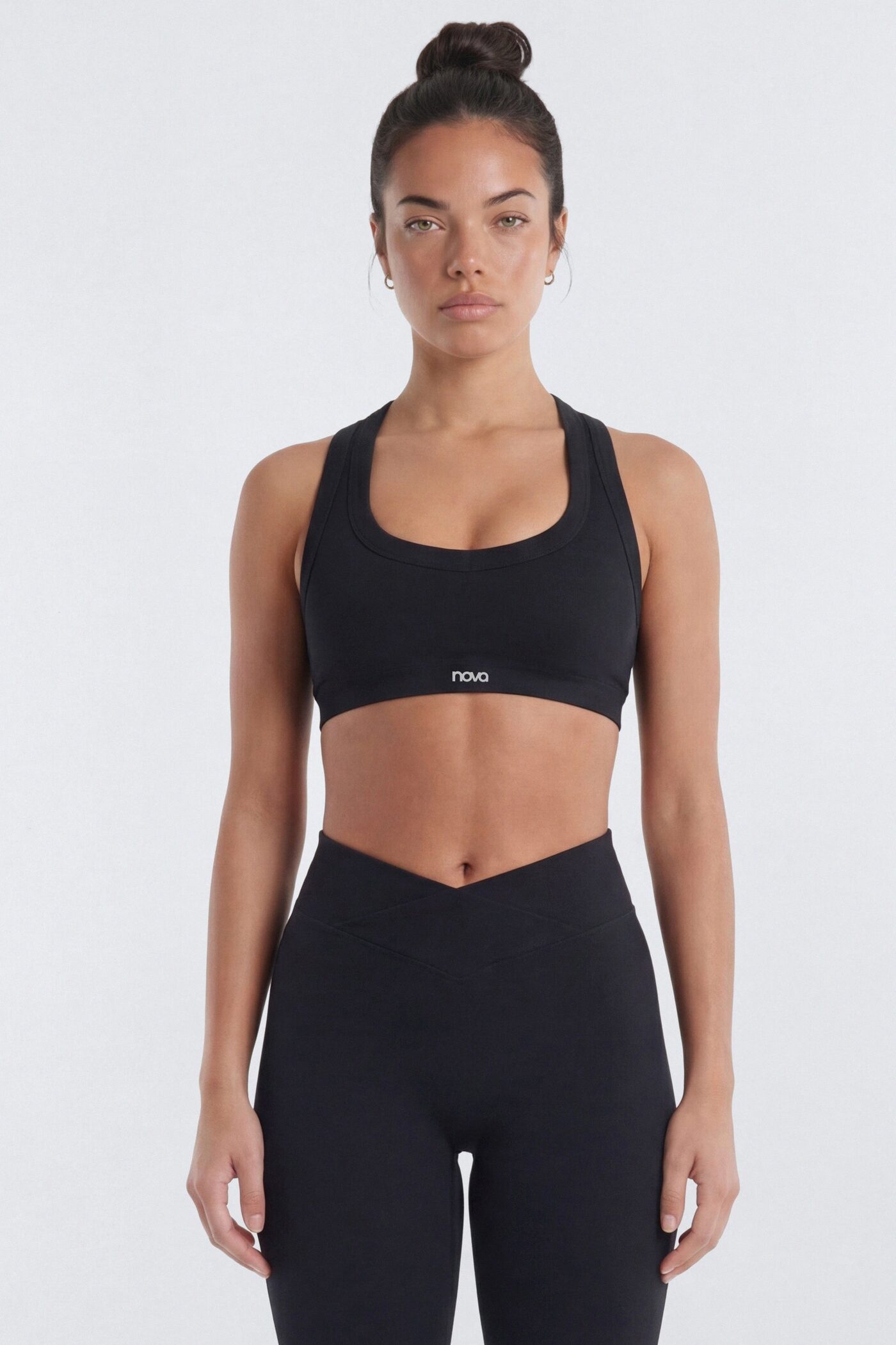 SeamlessLift™ Soft V-Front Racerback Sports Bra - Black