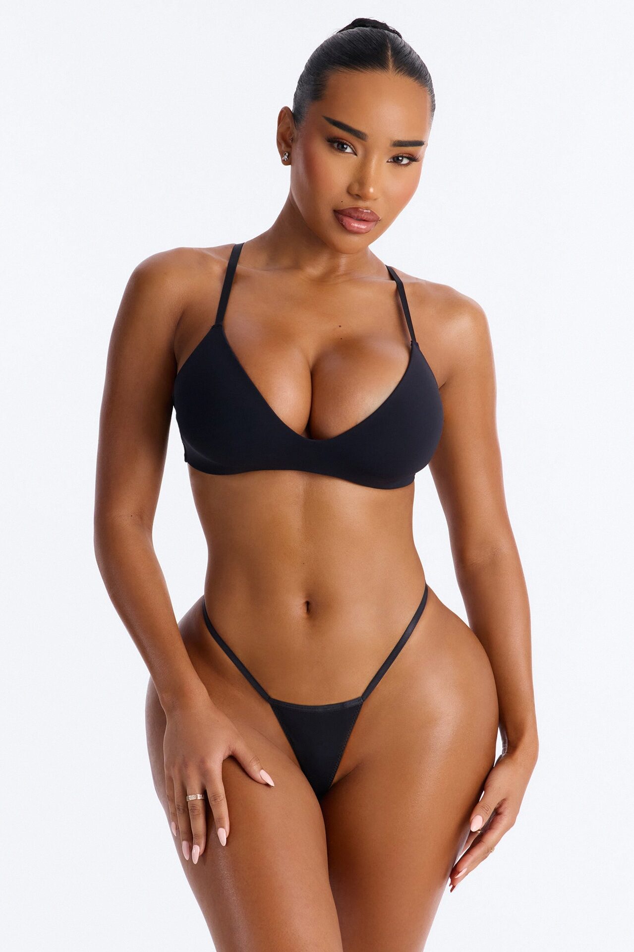 Let Me Live Wireless Bra - Black