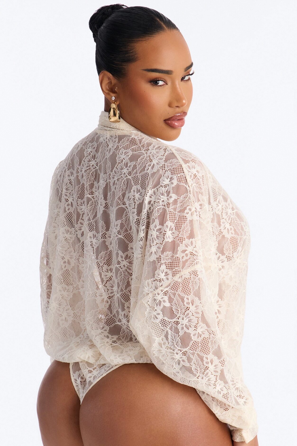Chic And Out Long Sleeve Lace Bodysuit - Cream