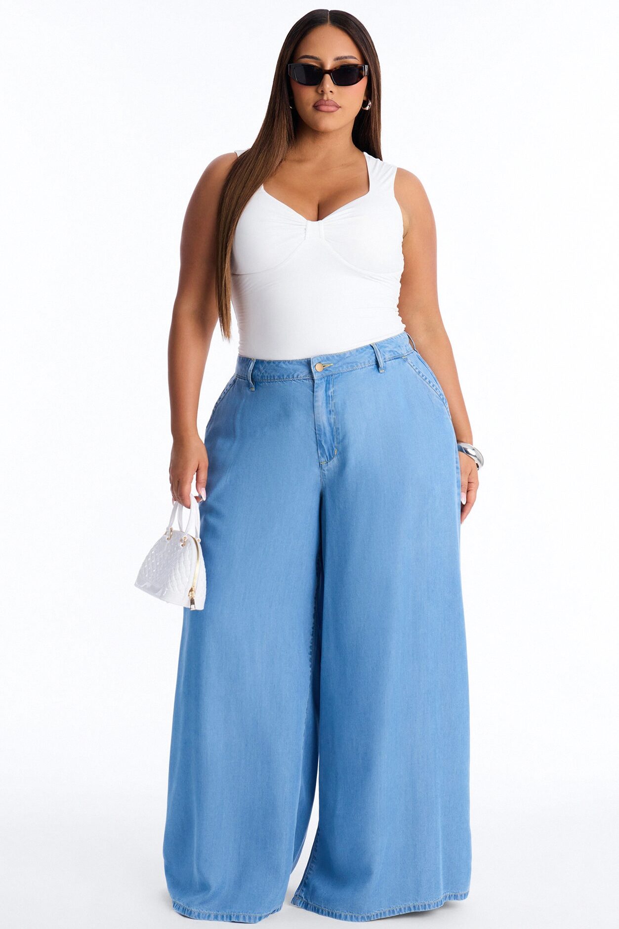 High Tempo Chambray Super Low Rise Pant 32″ - Light Wash