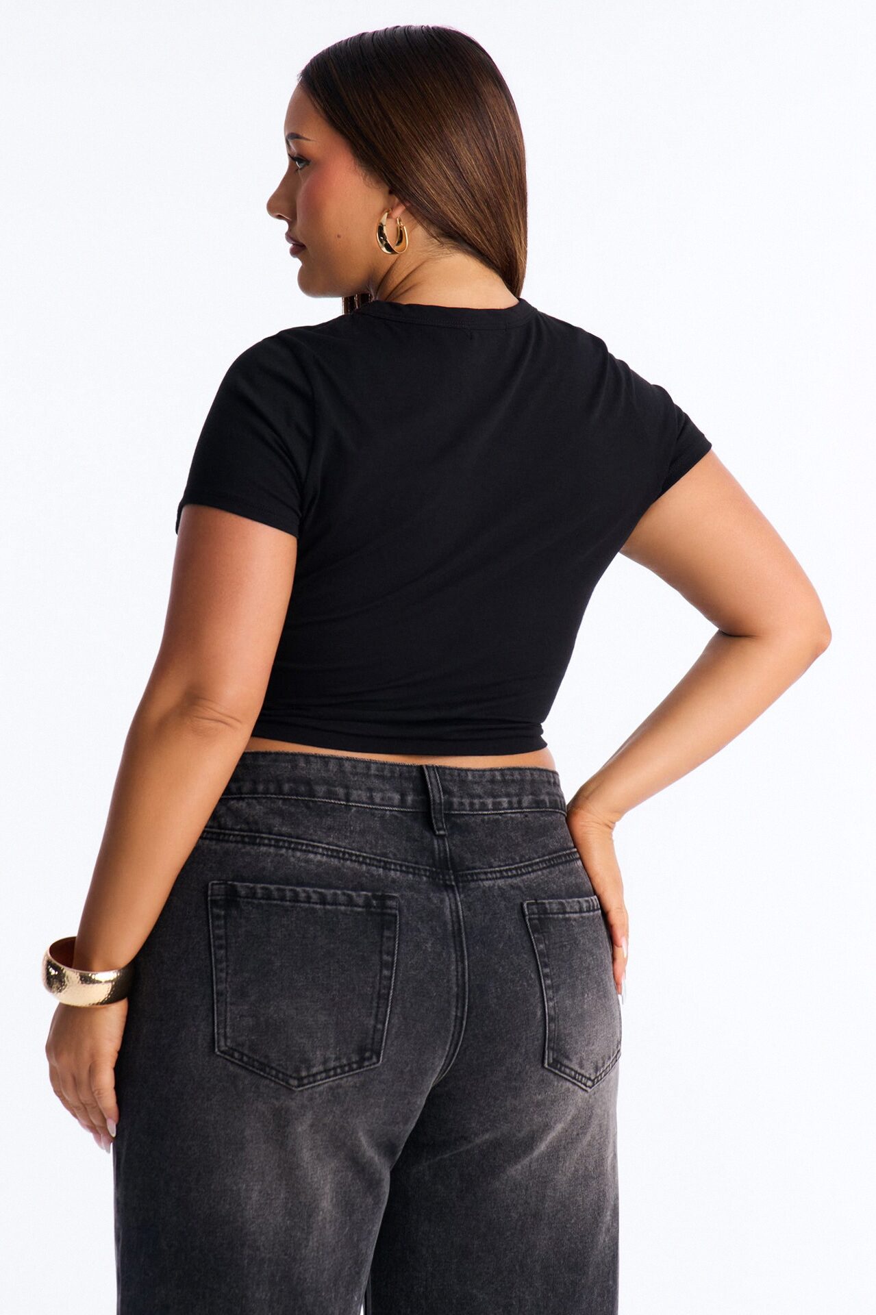 It's Giving Wifey Baby Tee - Black