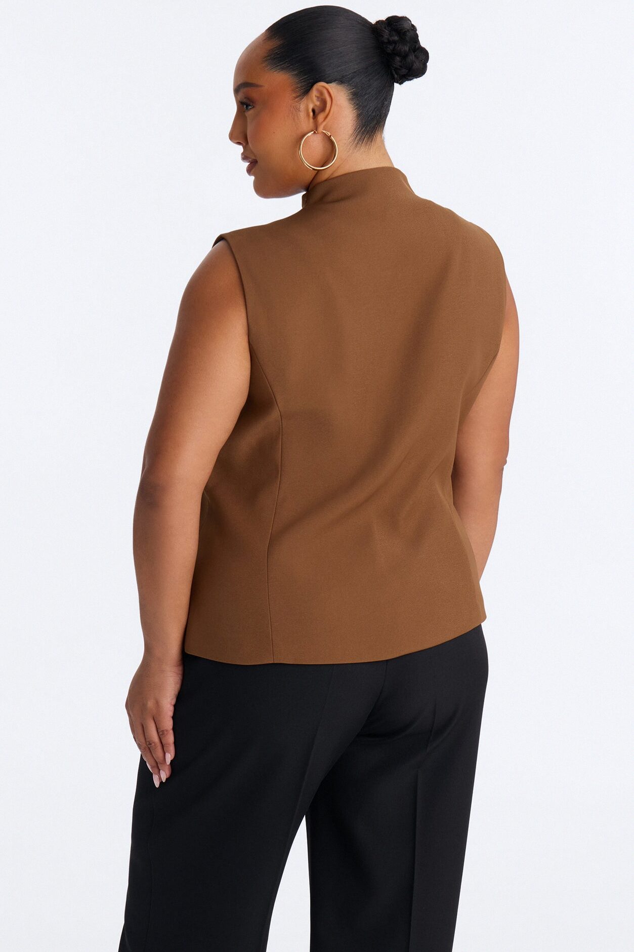 Lana Mock Neck Twill Top - Mocha